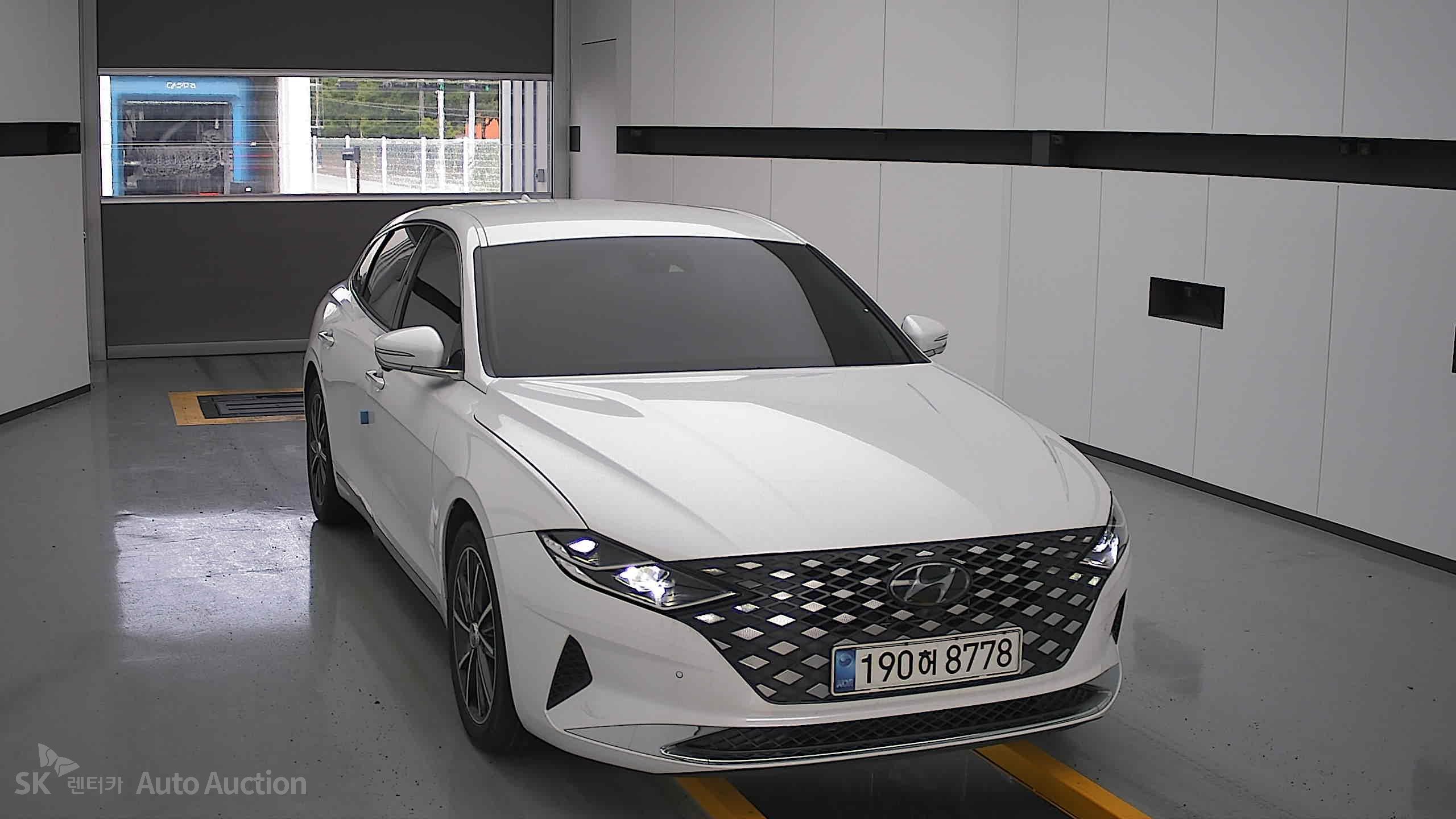 2022 - hyundai grandeur