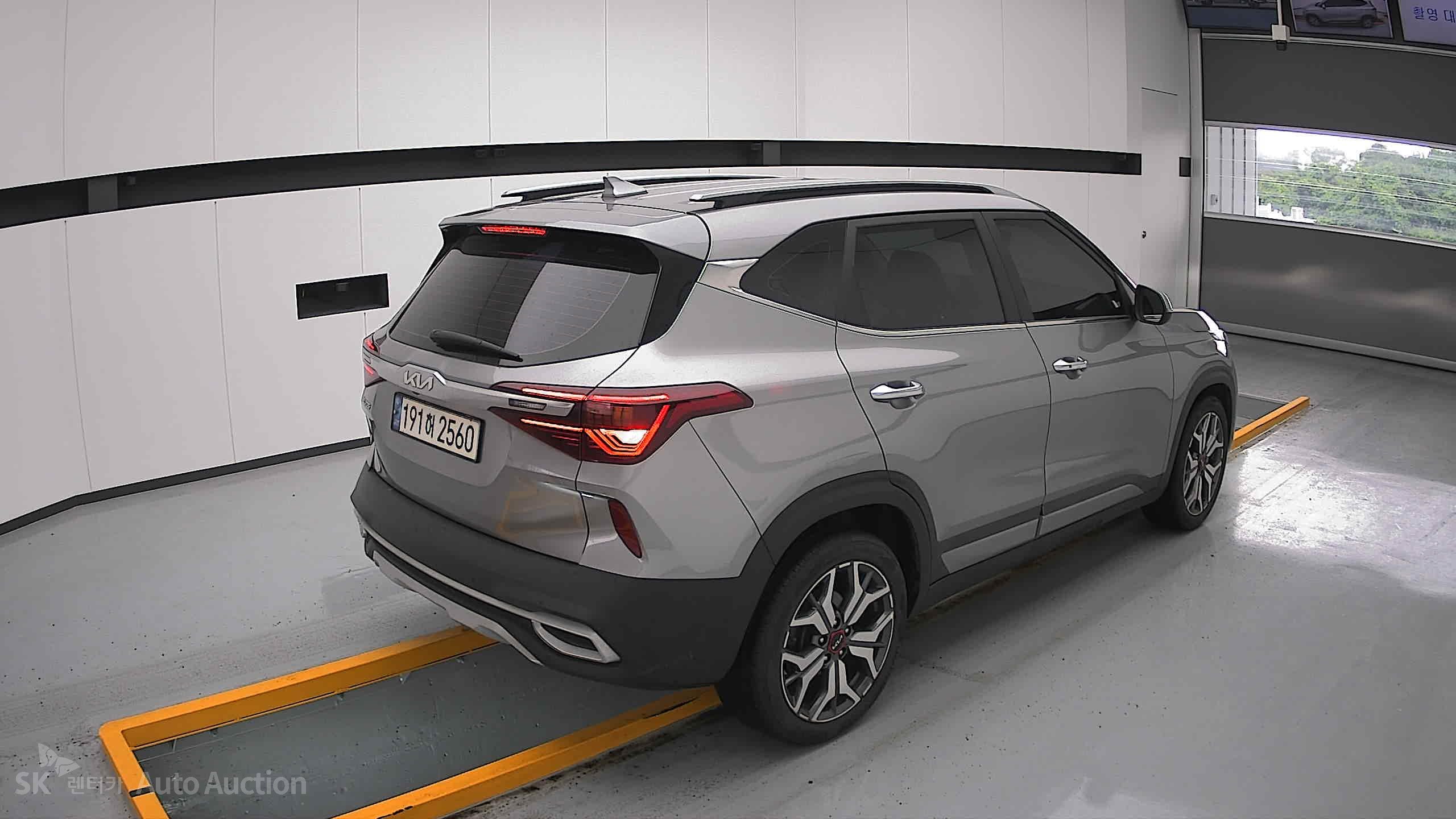 2023 - kia seltos