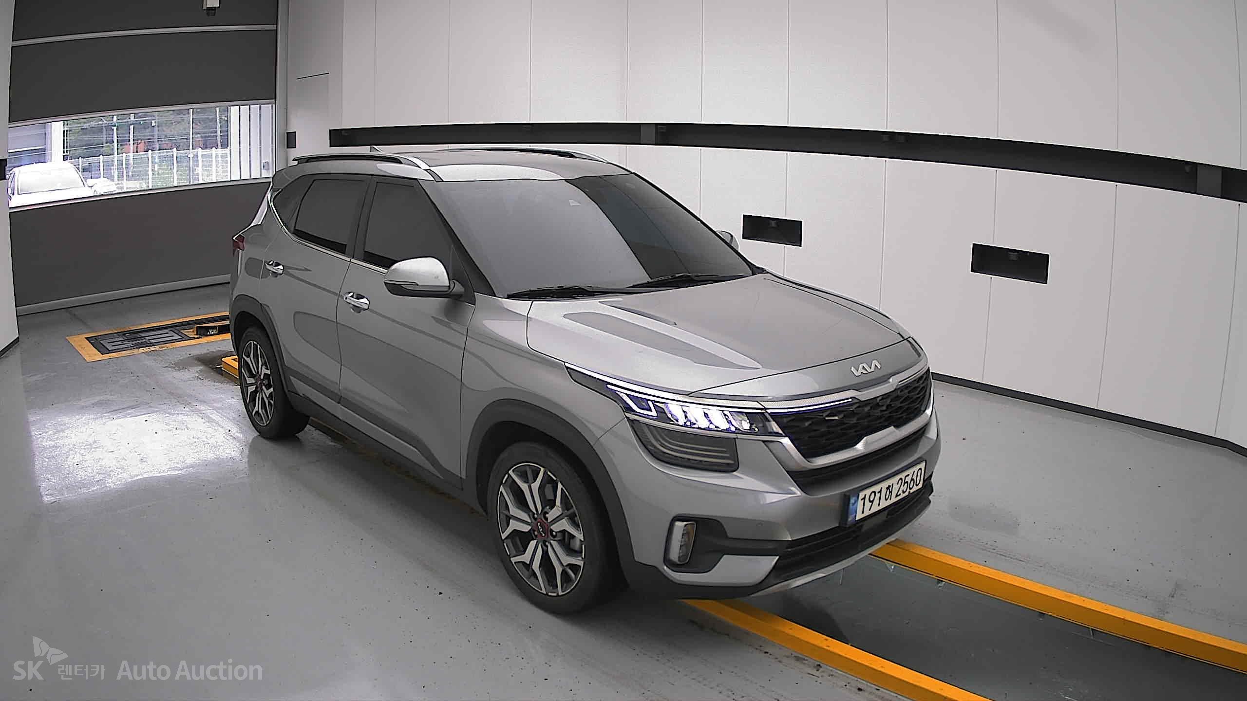 2023 - kia seltos