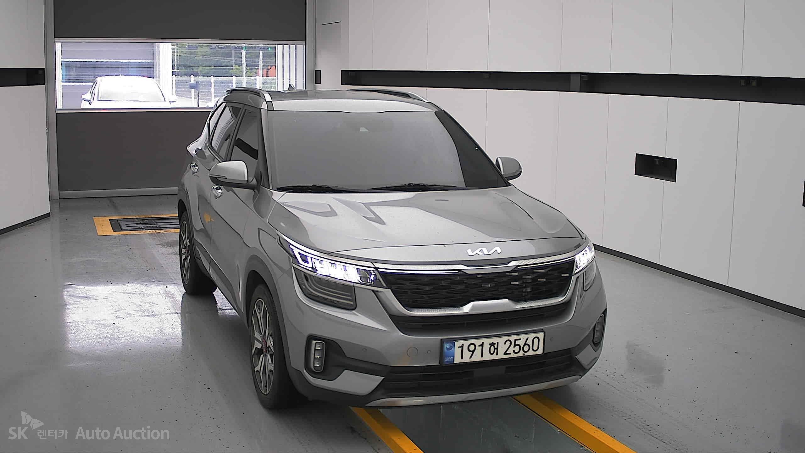 2023 - kia seltos