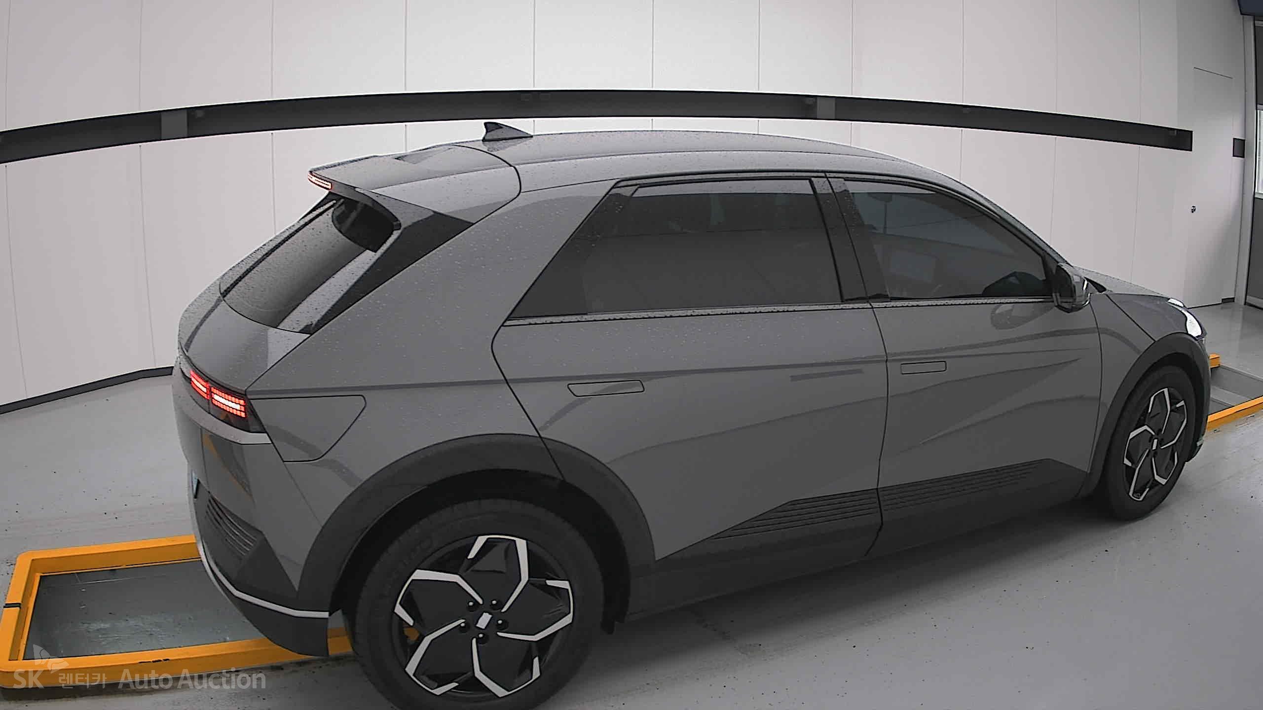 2023 - hyundai ioniq