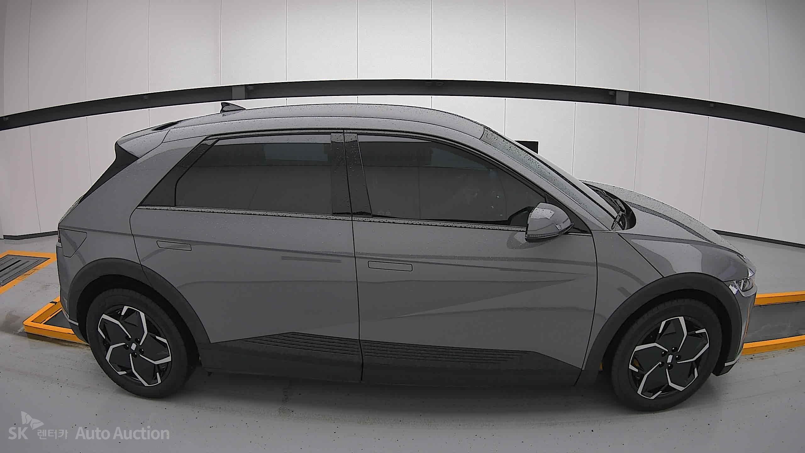 2023 - hyundai ioniq