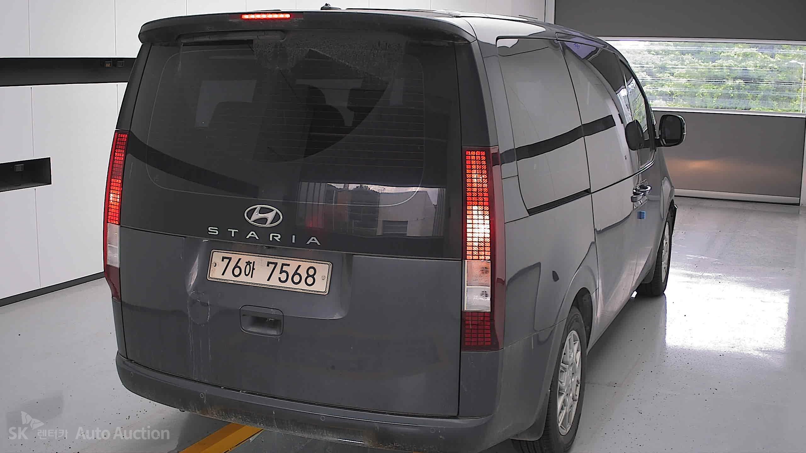 2022 - hyundai staria