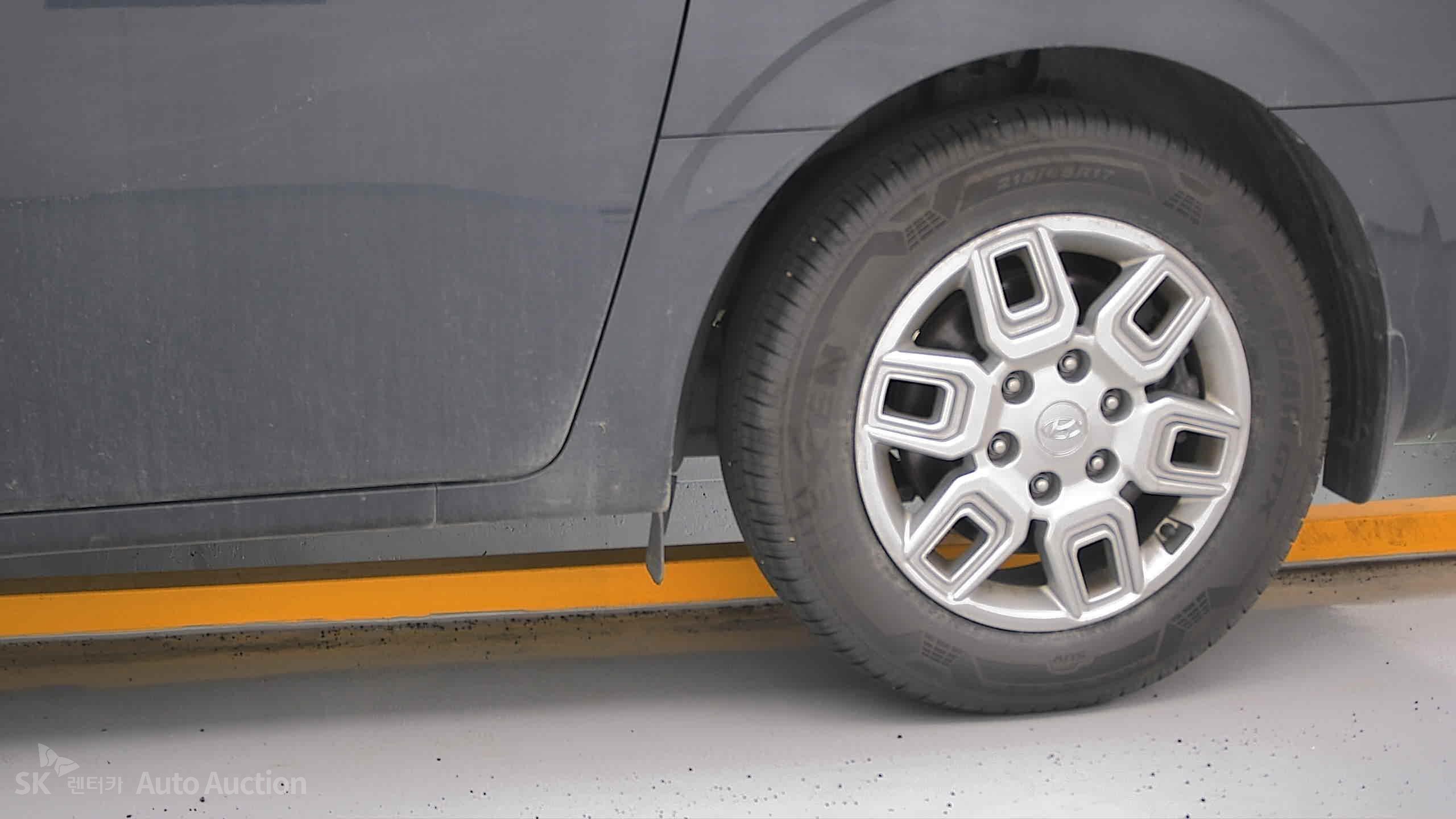 2022 - hyundai staria