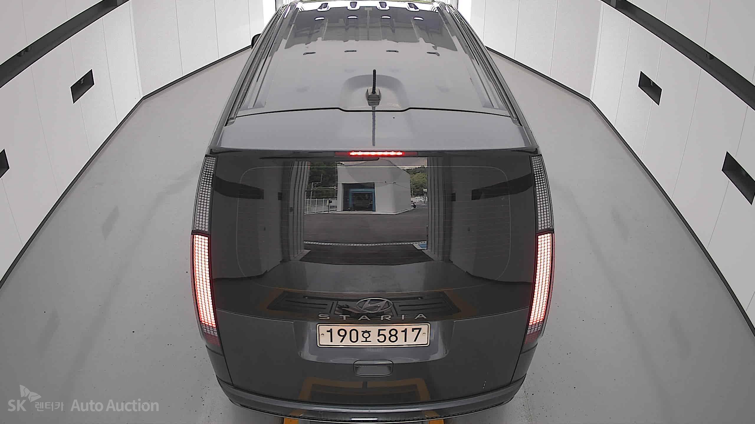 2022 - hyundai staria