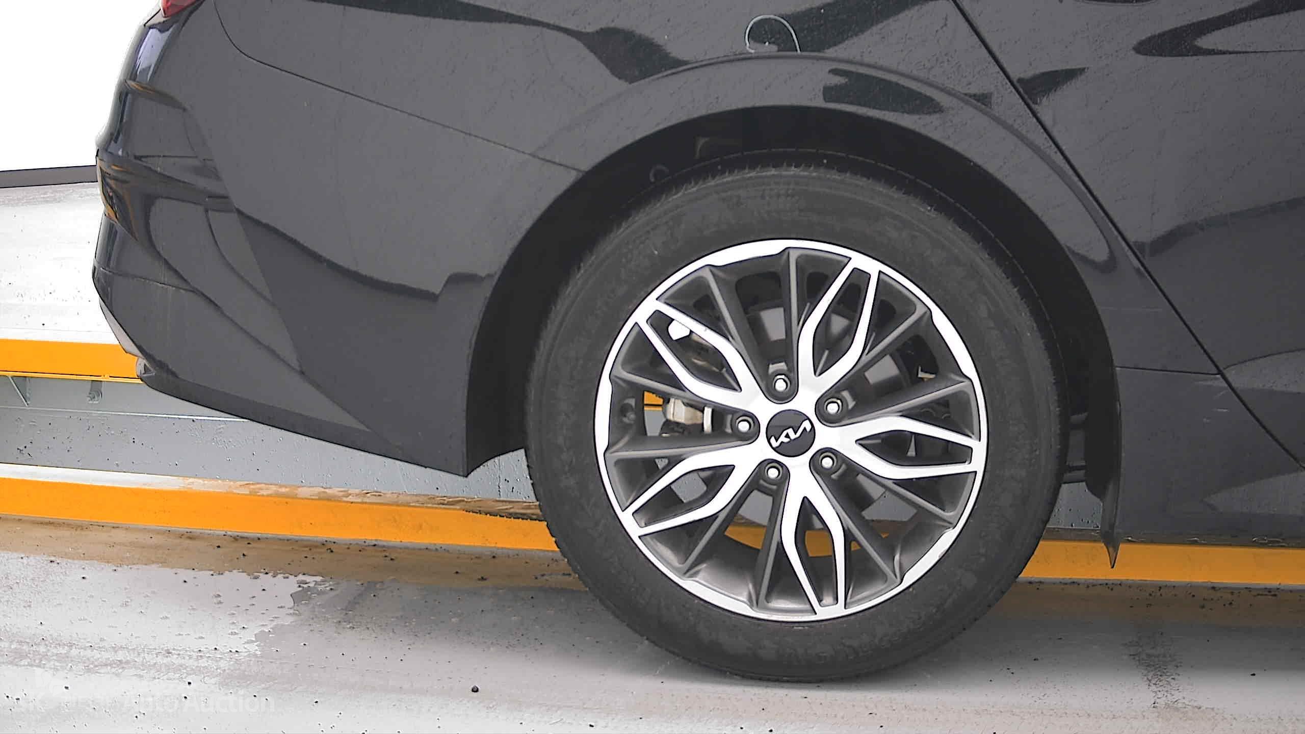 2023 - kia k5