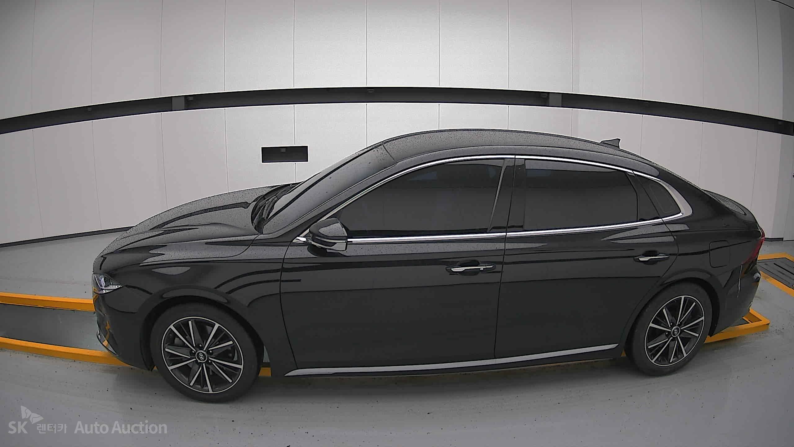 2021 - hyundai grandeur