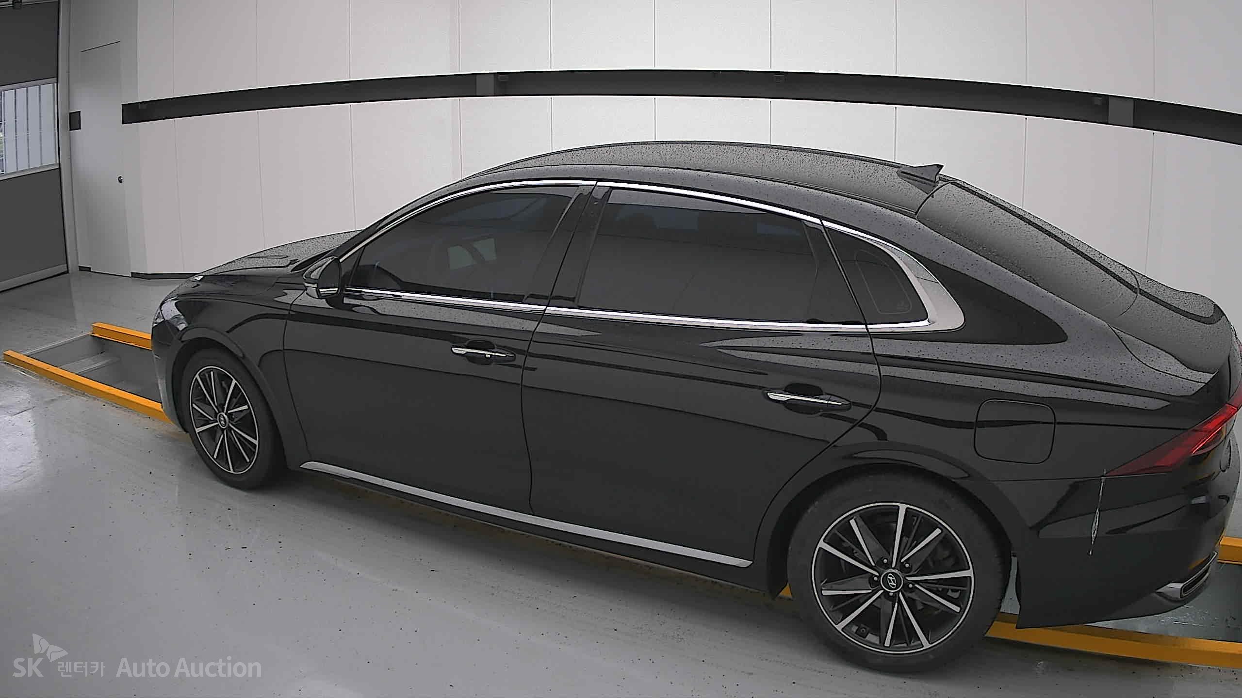 2021 - hyundai grandeur
