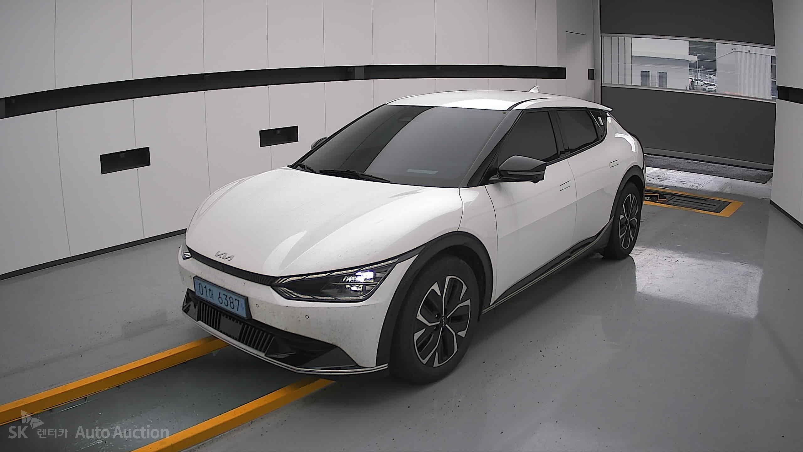 2023 - kia ev6