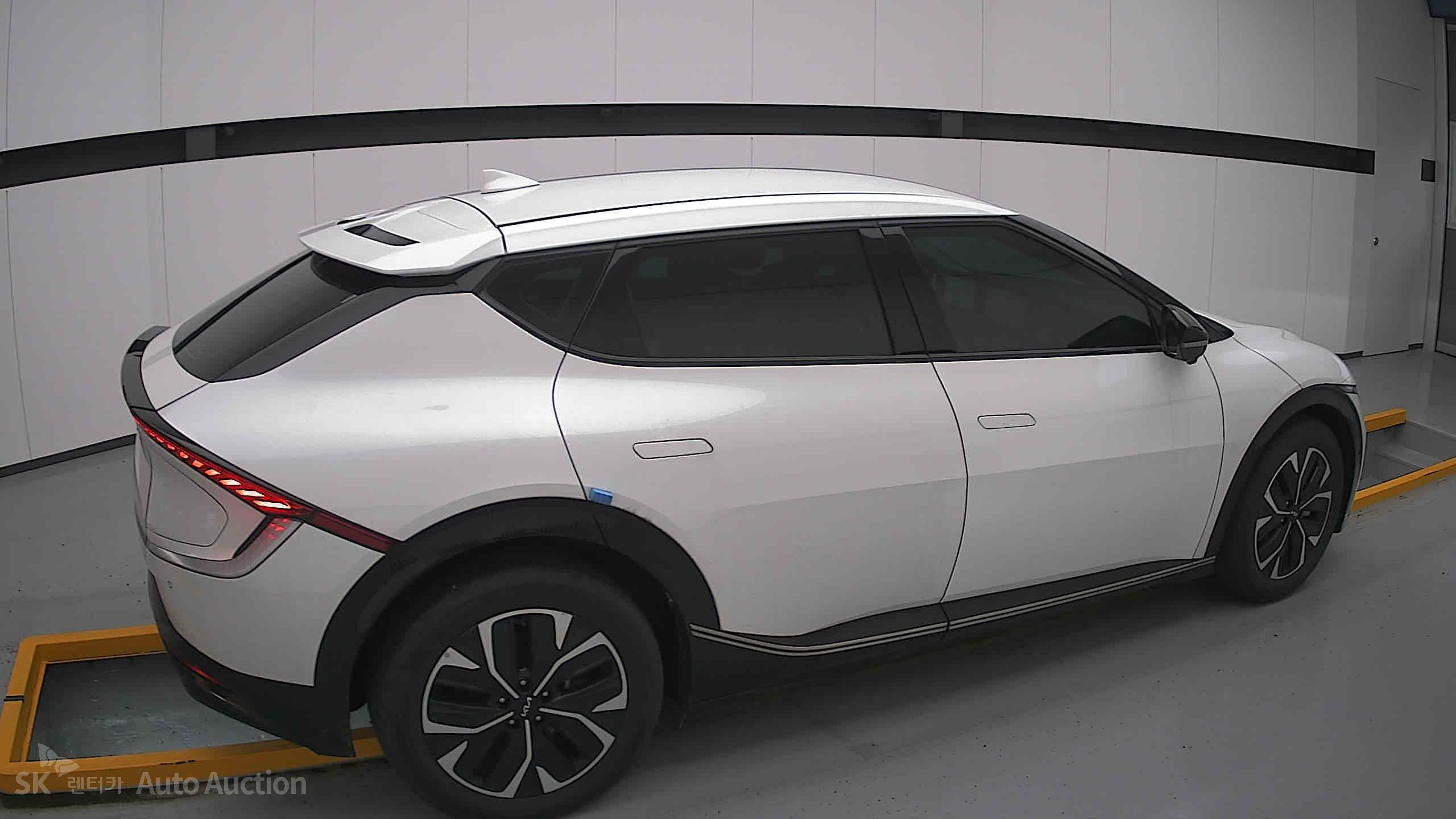 2023 - kia ev6