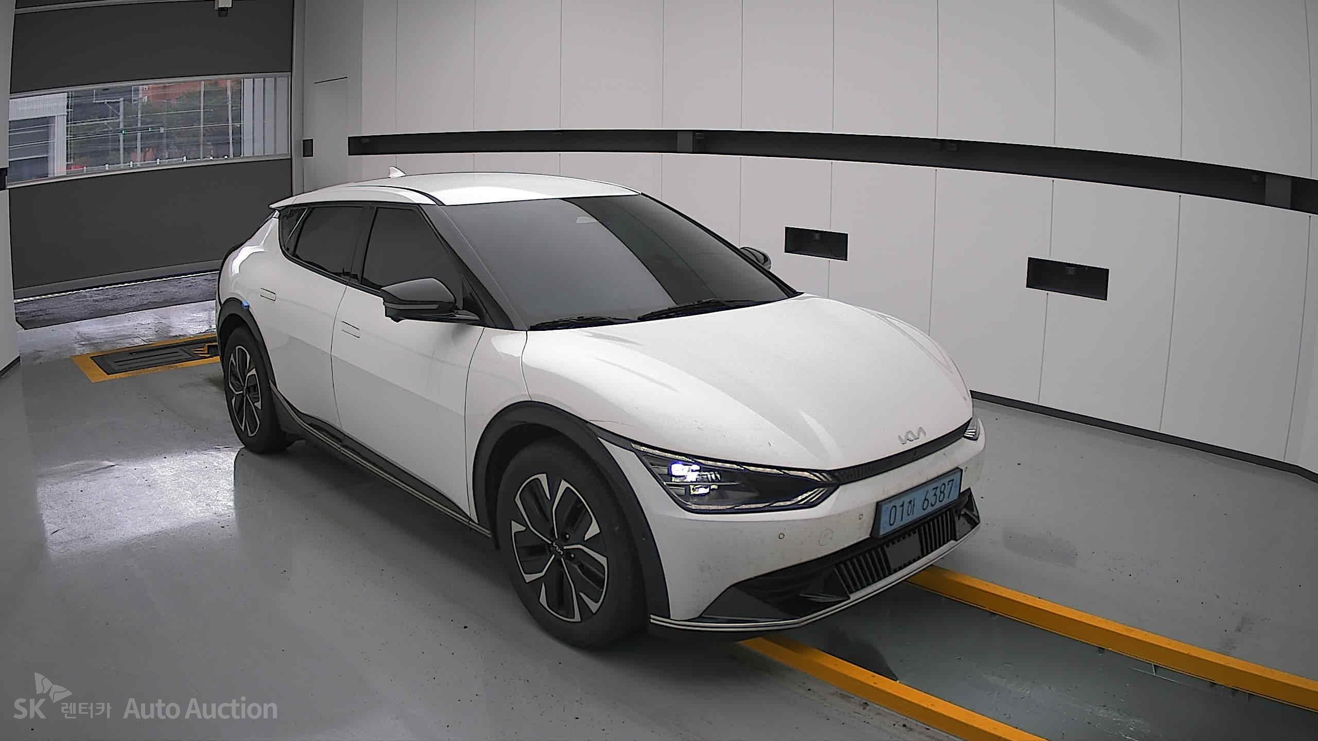 2023 - kia ev6