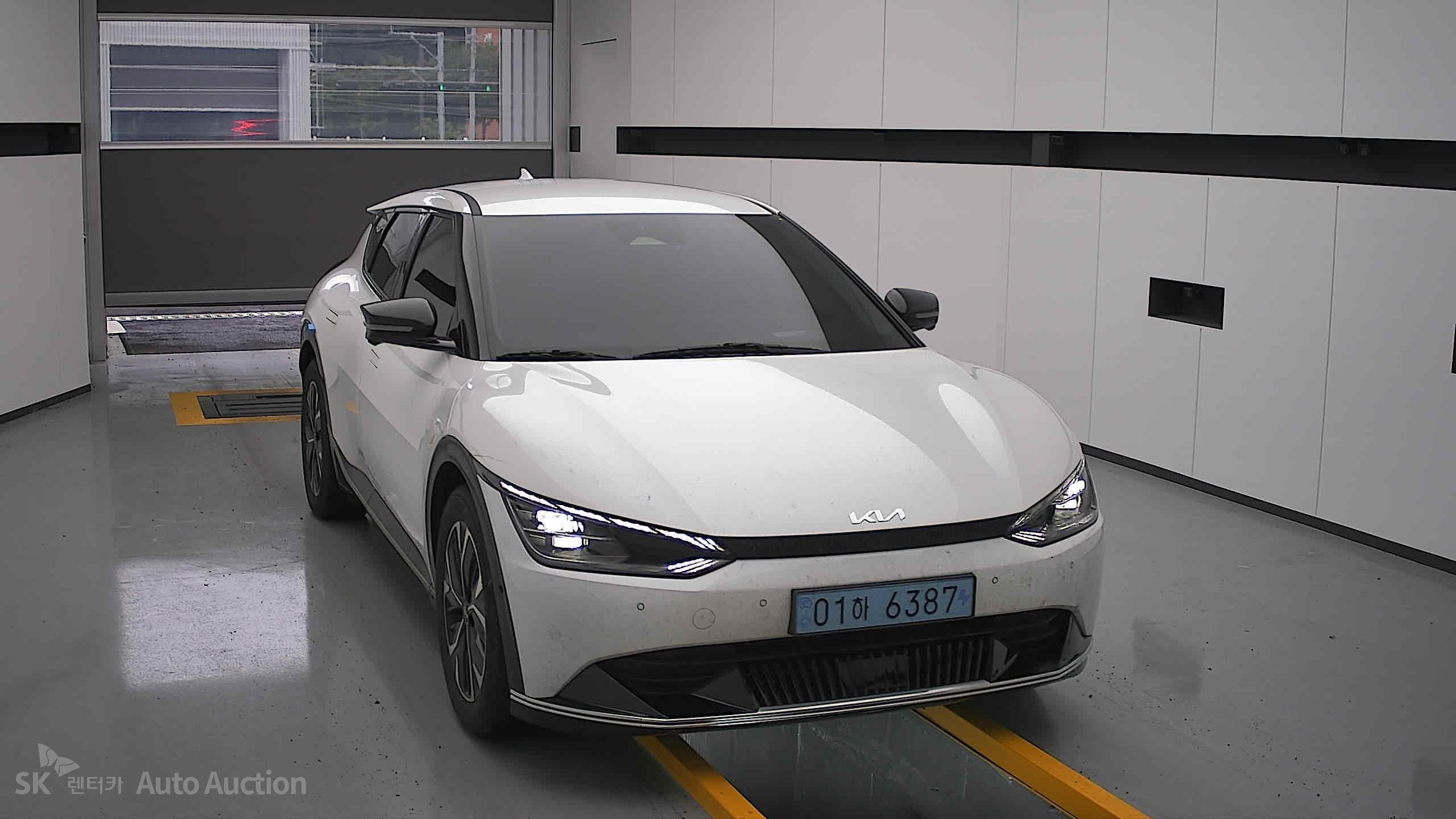 2023 - kia ev6