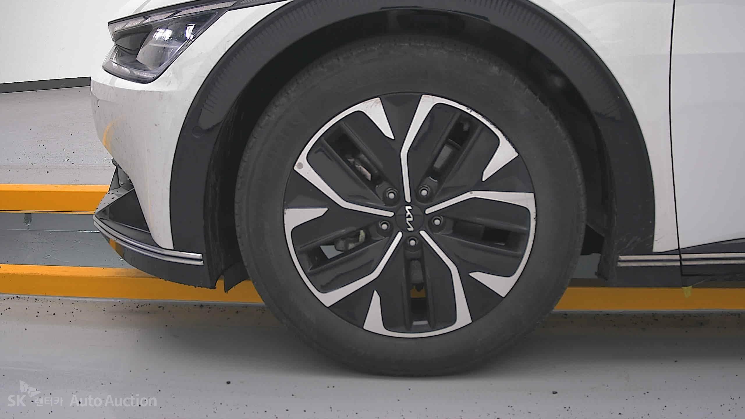 2023 - kia ev6