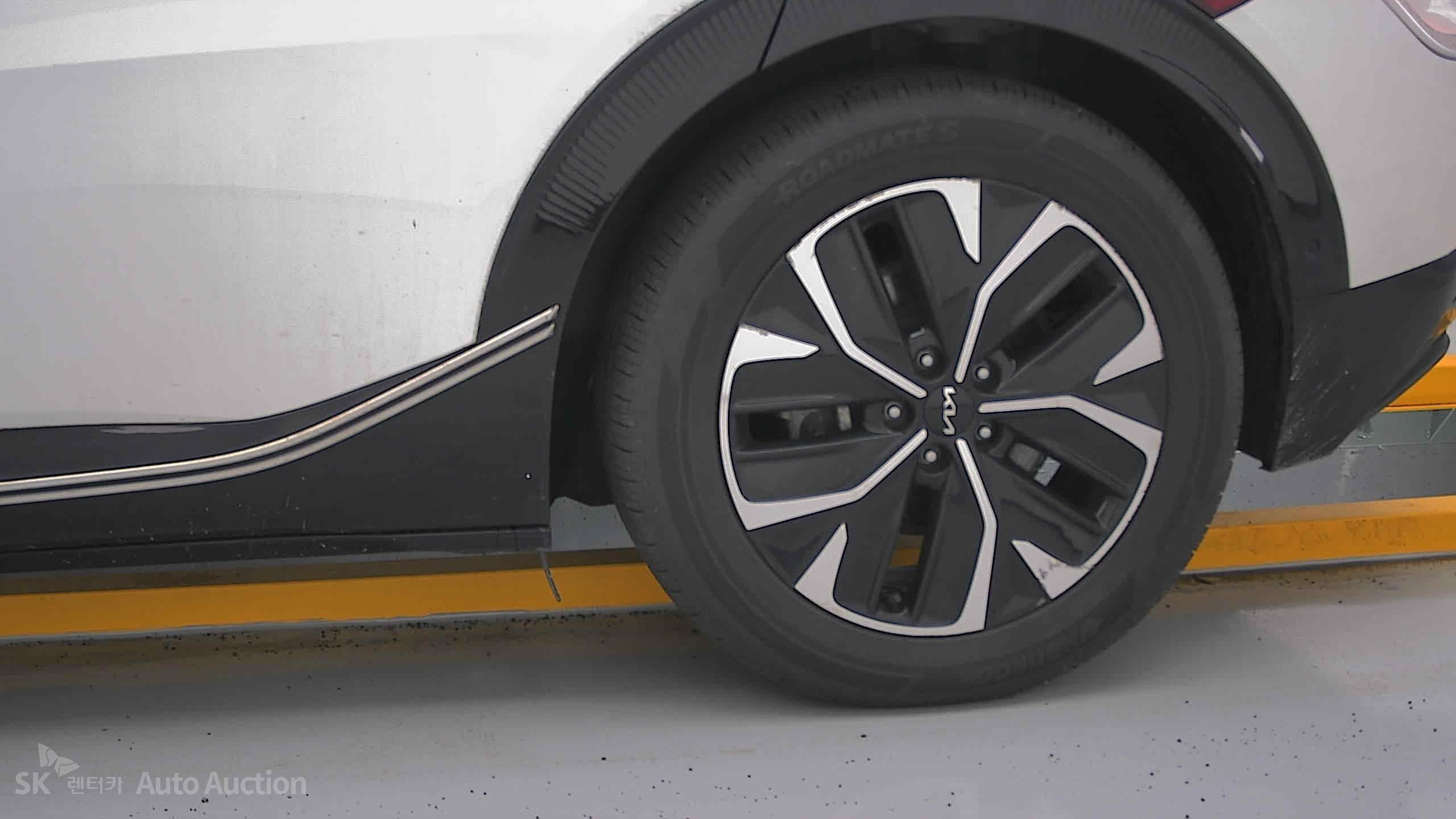 2023 - kia ev6