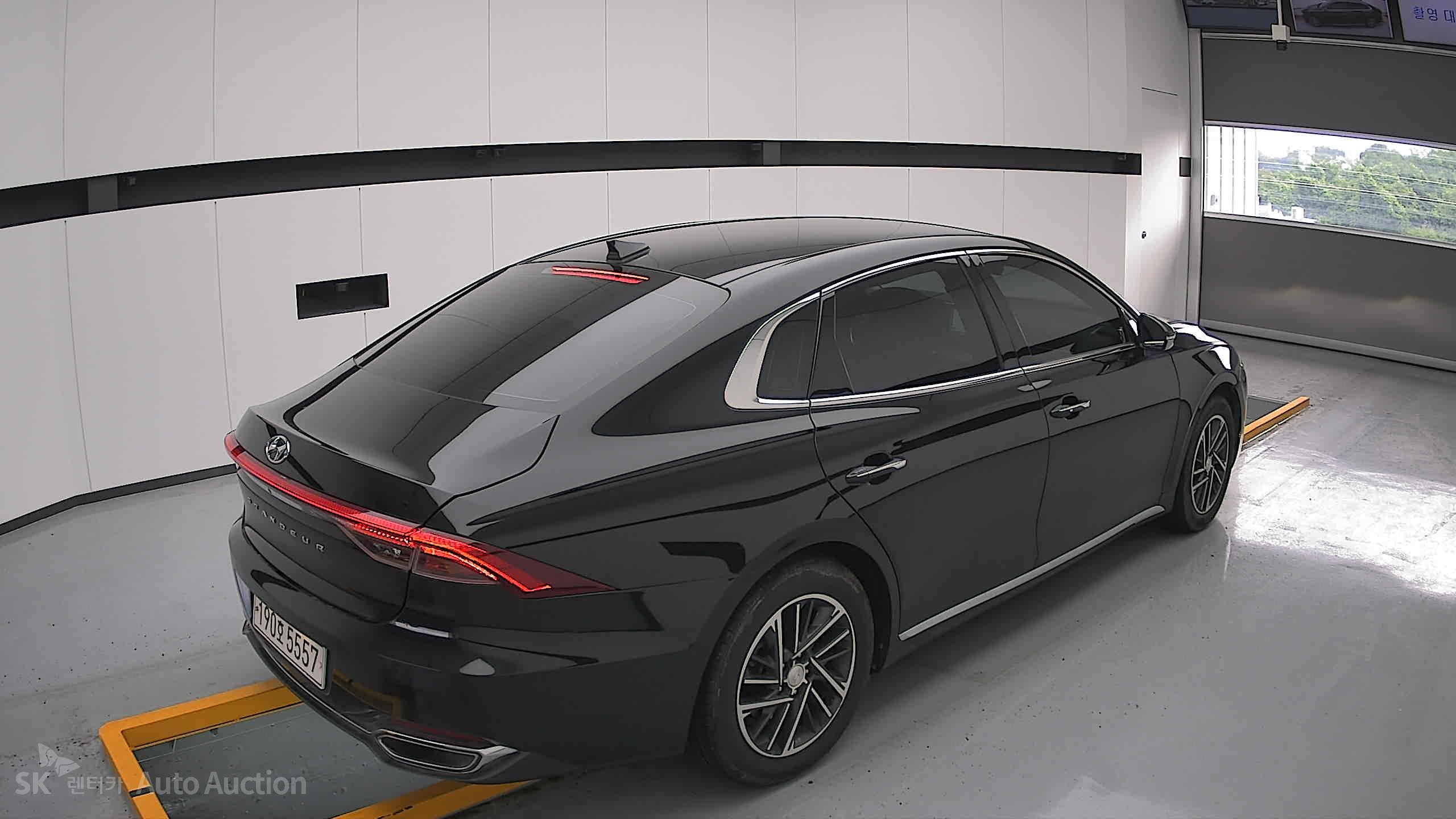 2022 - hyundai grandeur