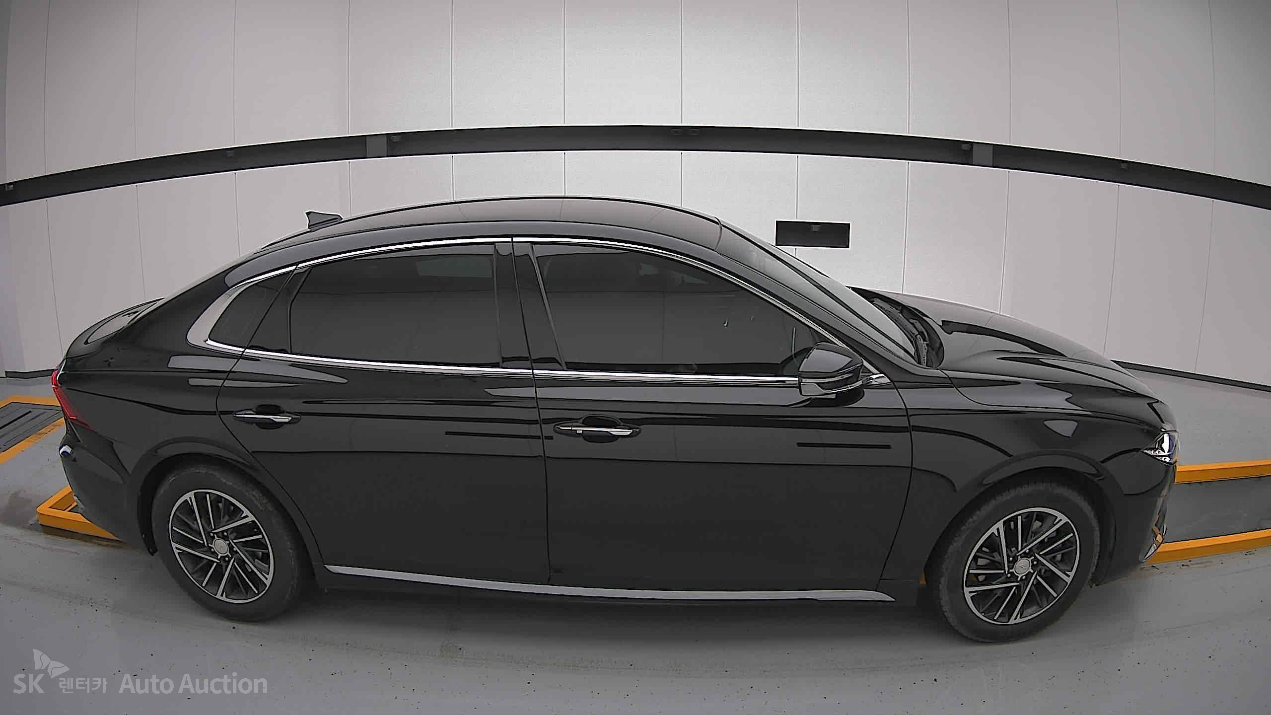 2022 - hyundai grandeur