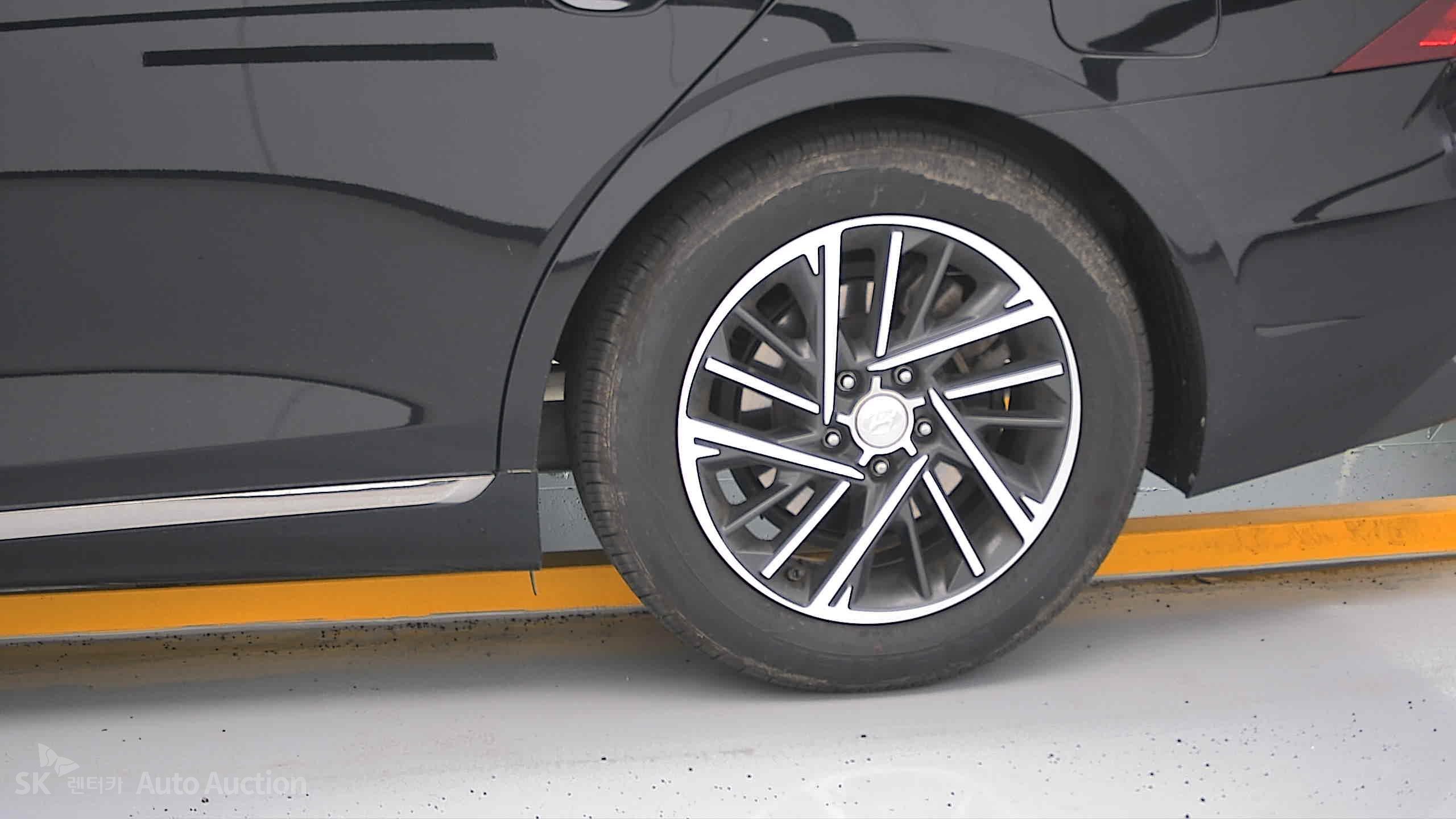 2022 - hyundai grandeur