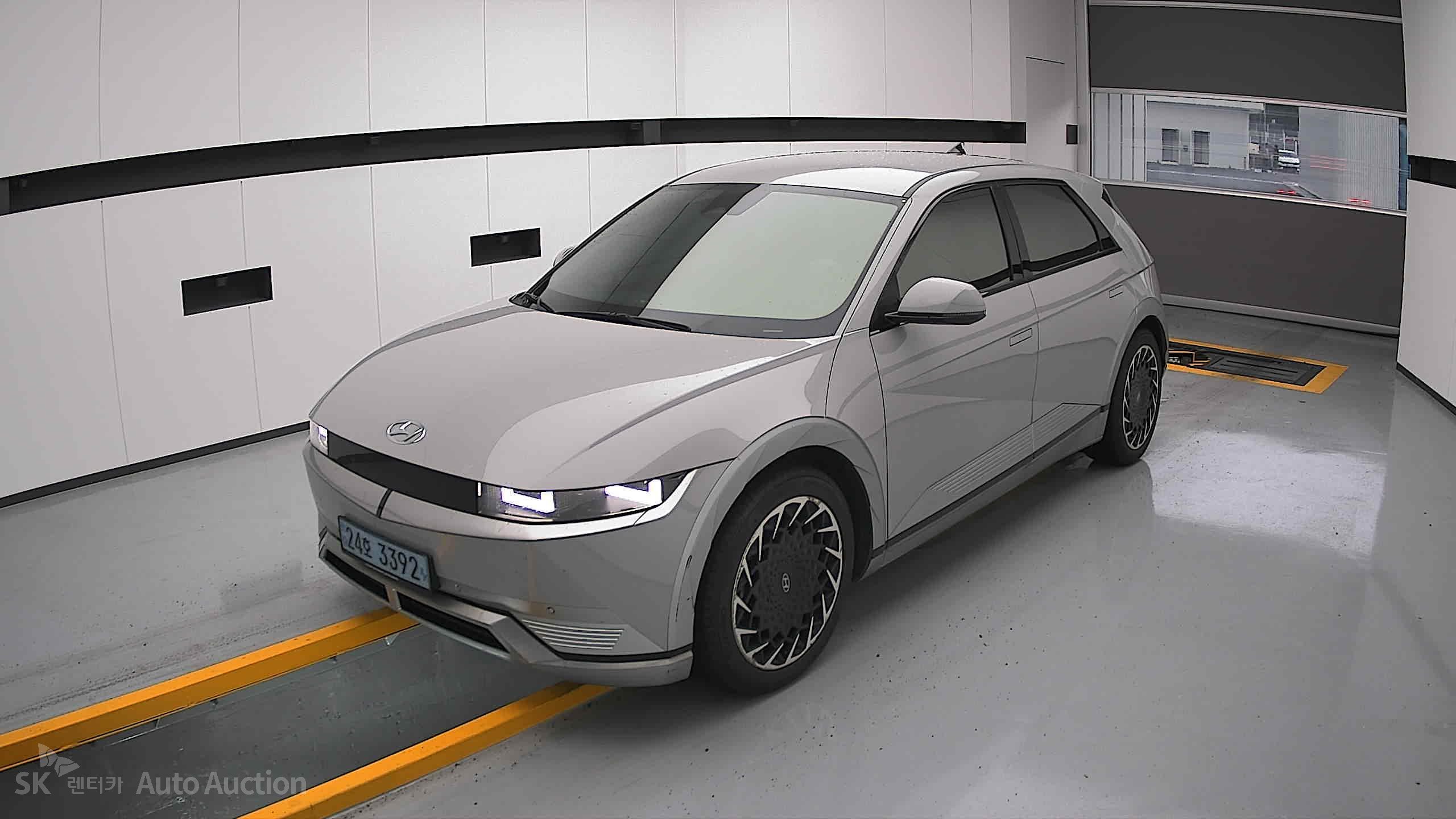 2022 - hyundai ioniq