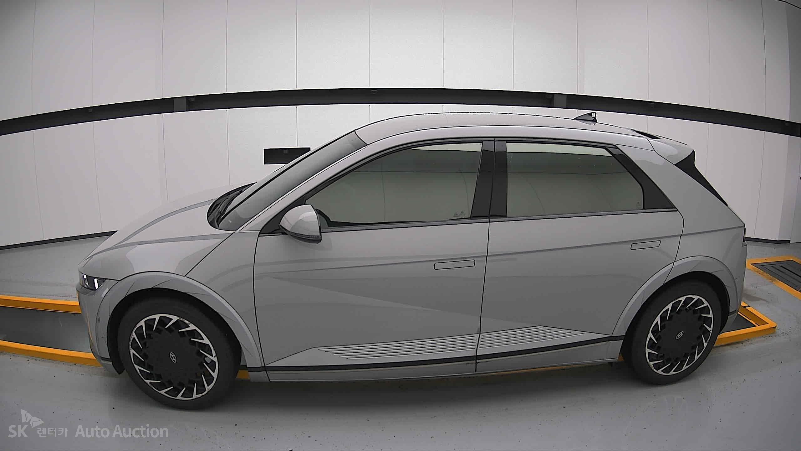 2022 - hyundai ioniq