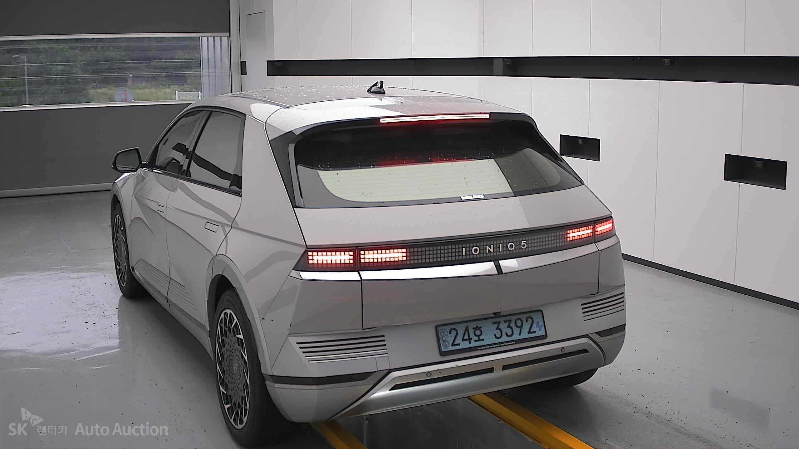 2022 - hyundai ioniq
