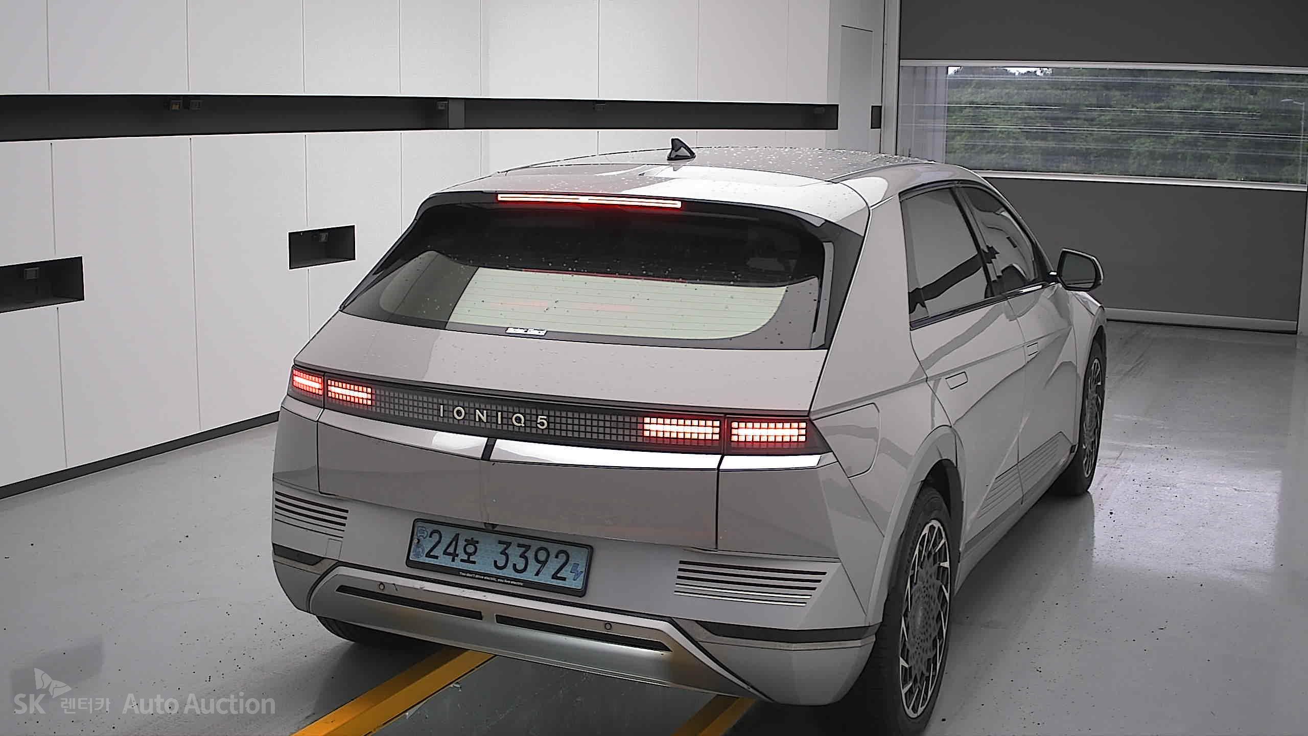 2022 - hyundai ioniq