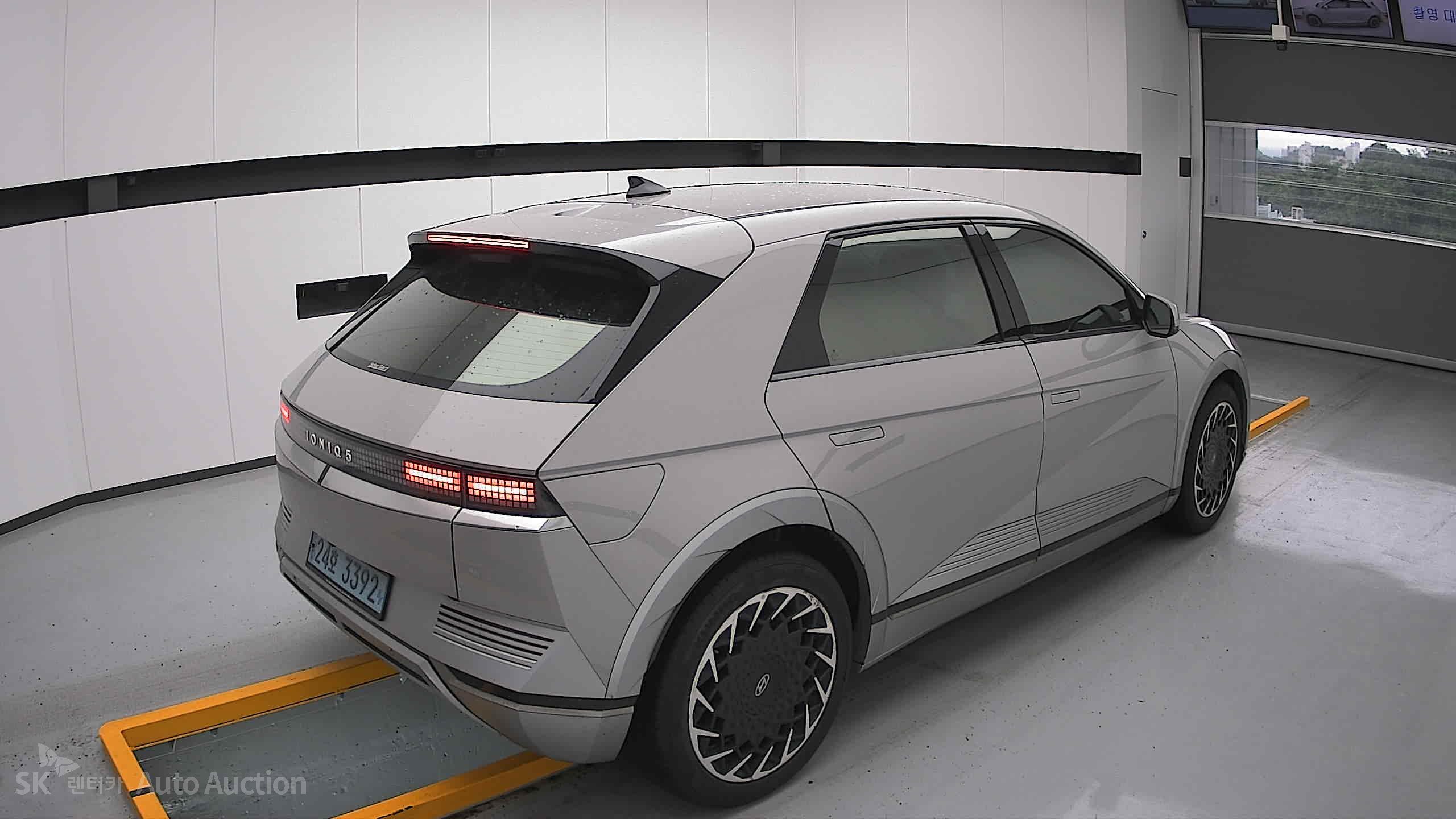 2022 - hyundai ioniq