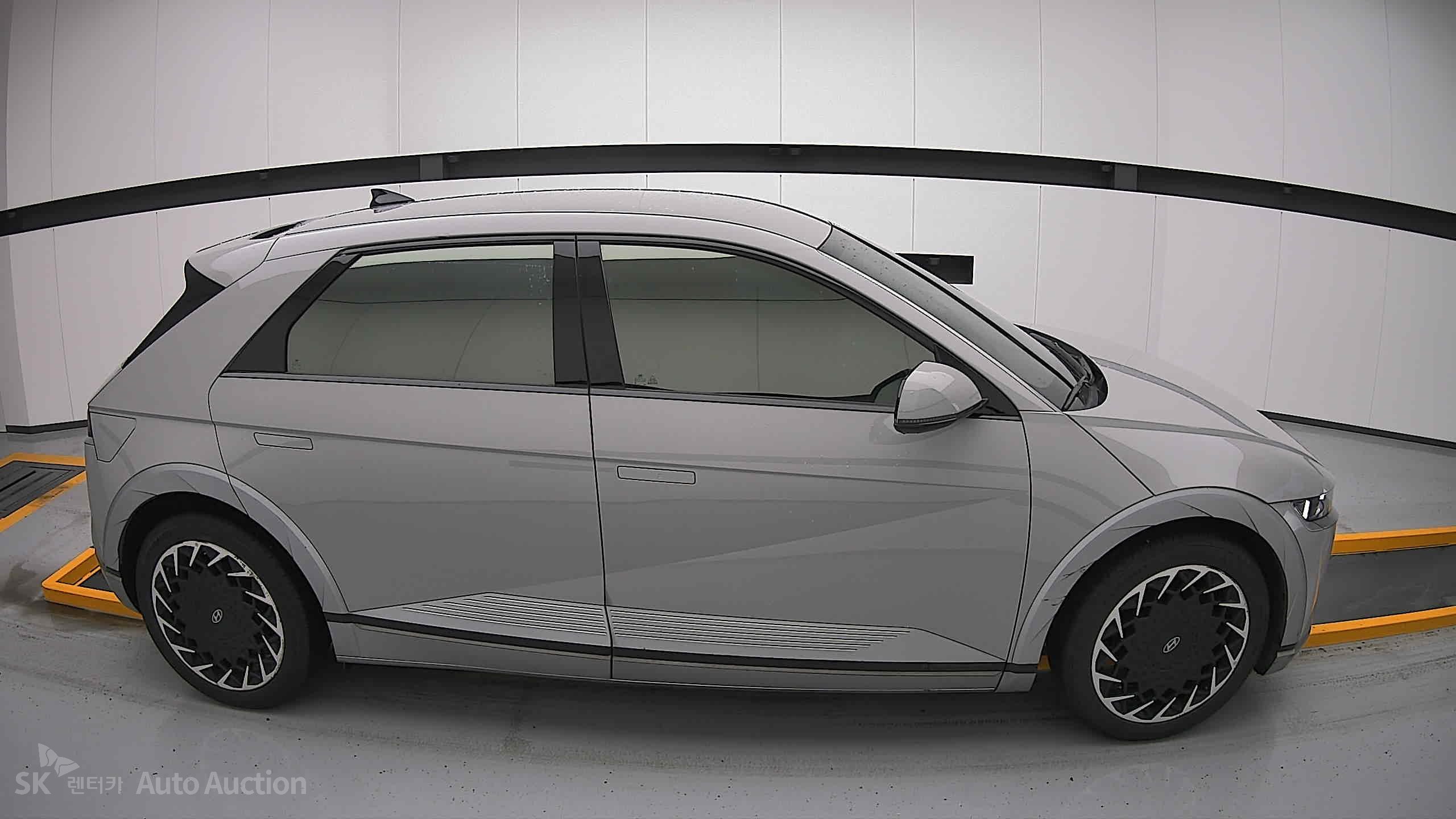 2022 - hyundai ioniq