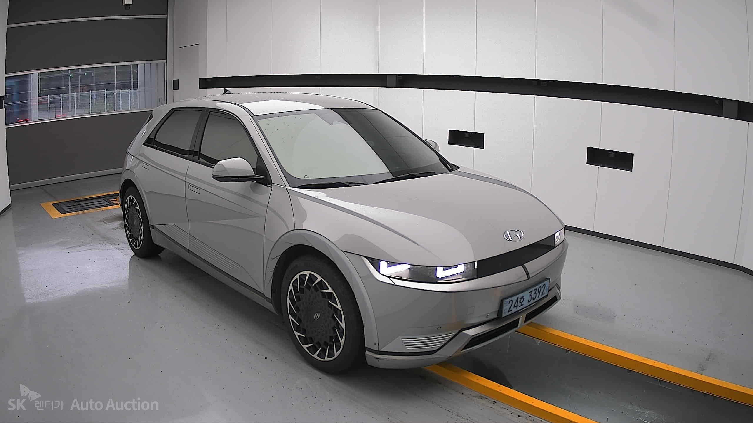 2022 - hyundai ioniq