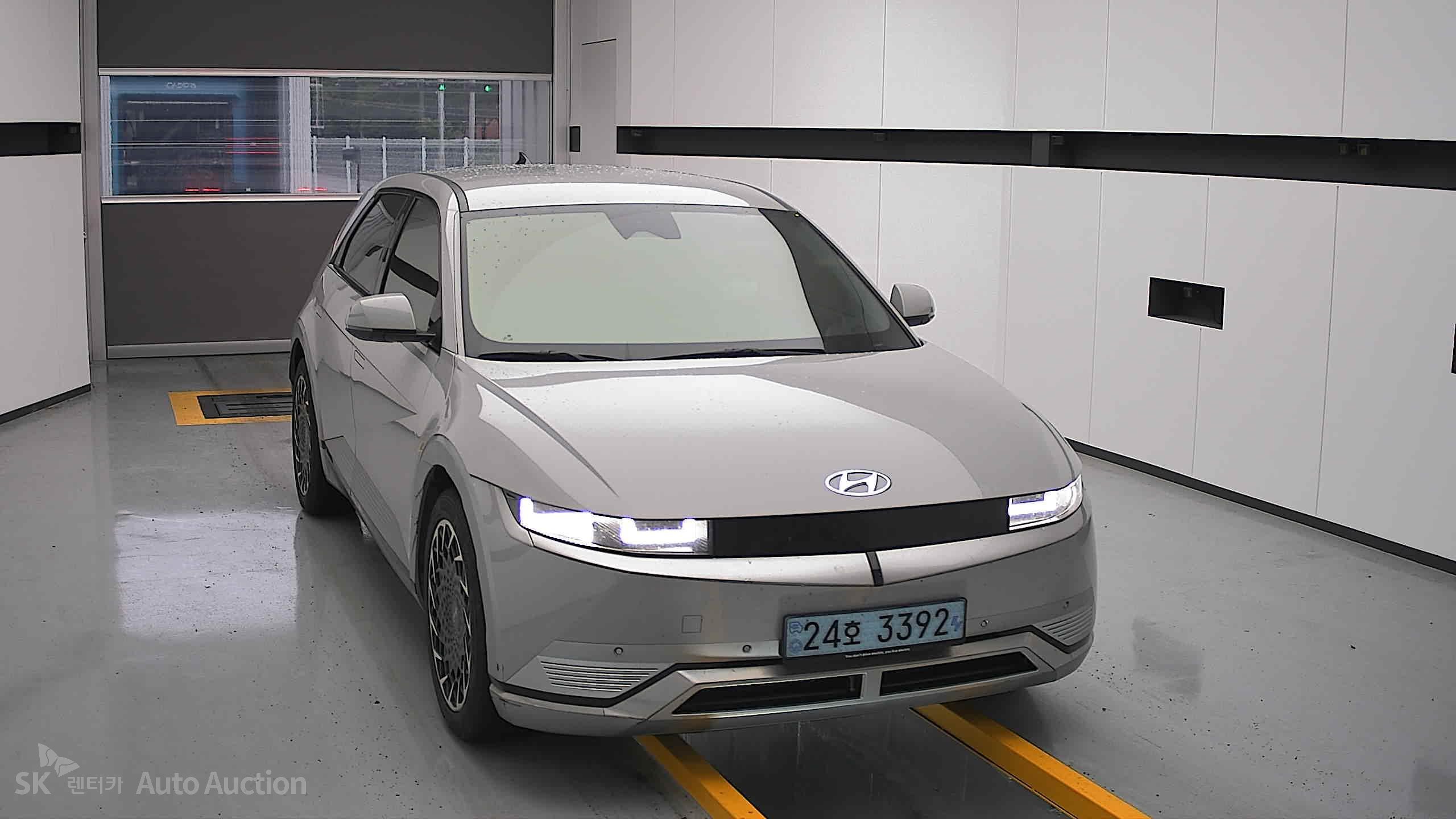 2022 - hyundai ioniq