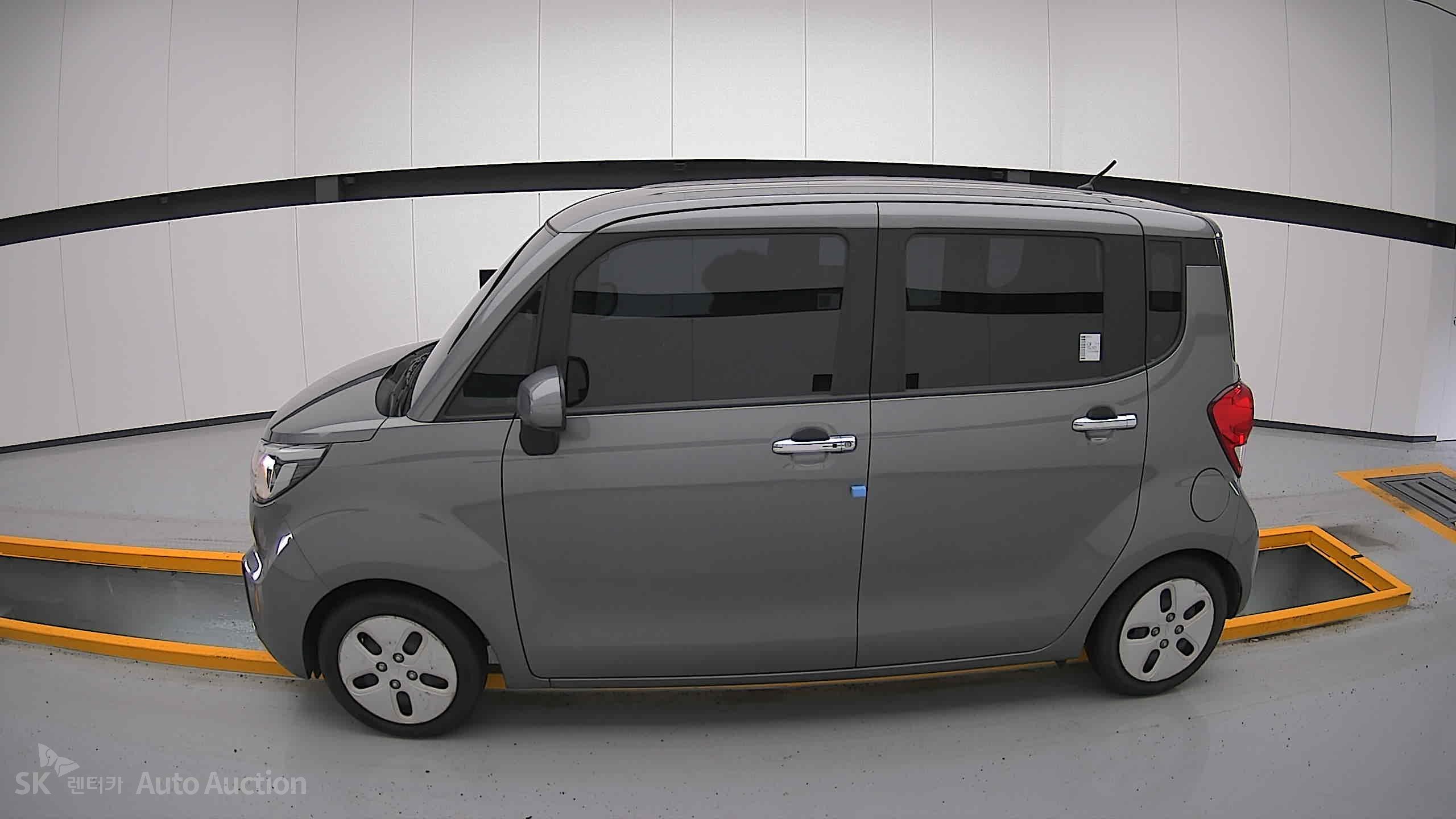 2022 - kia ray