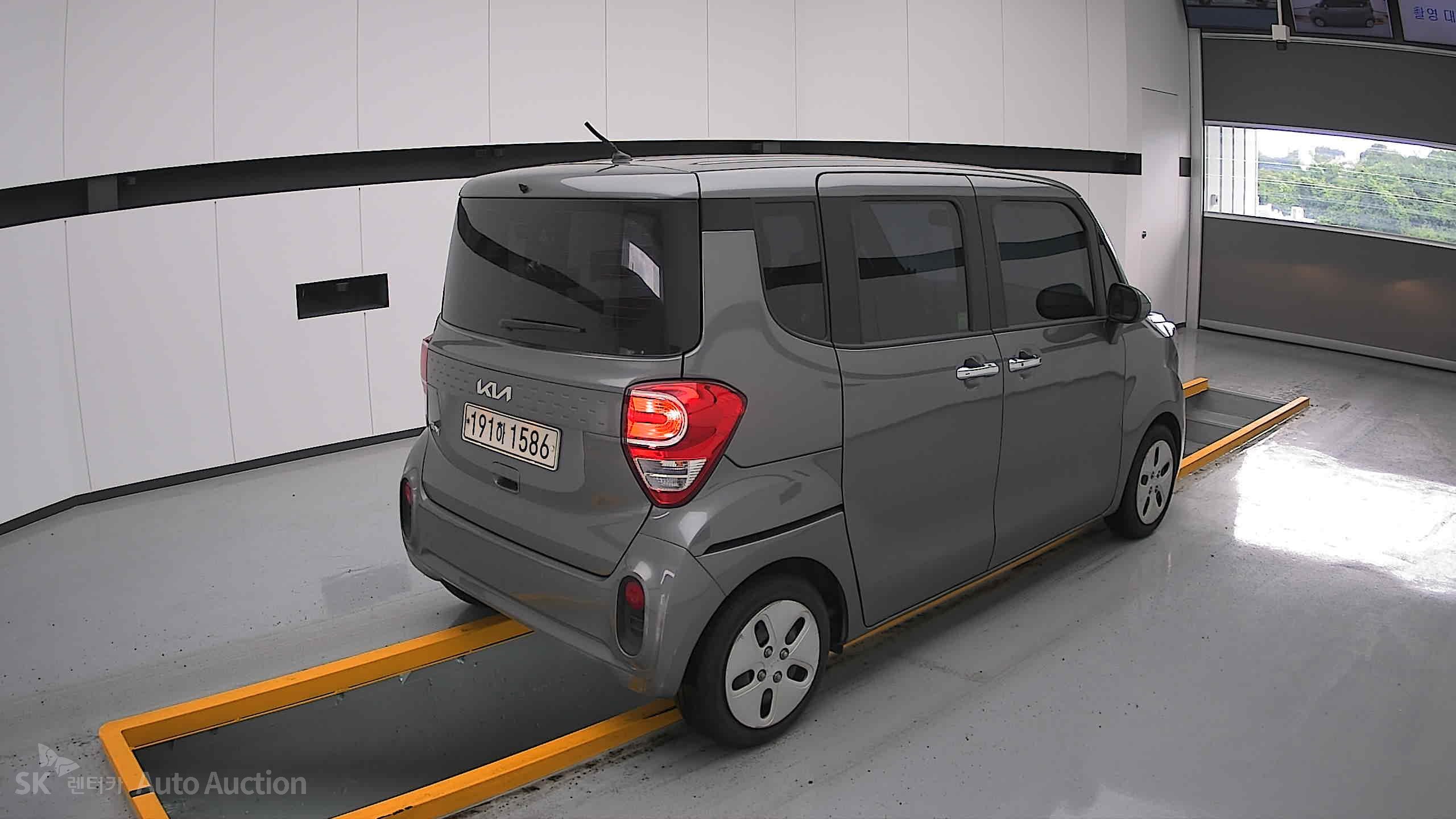 2022 - kia ray