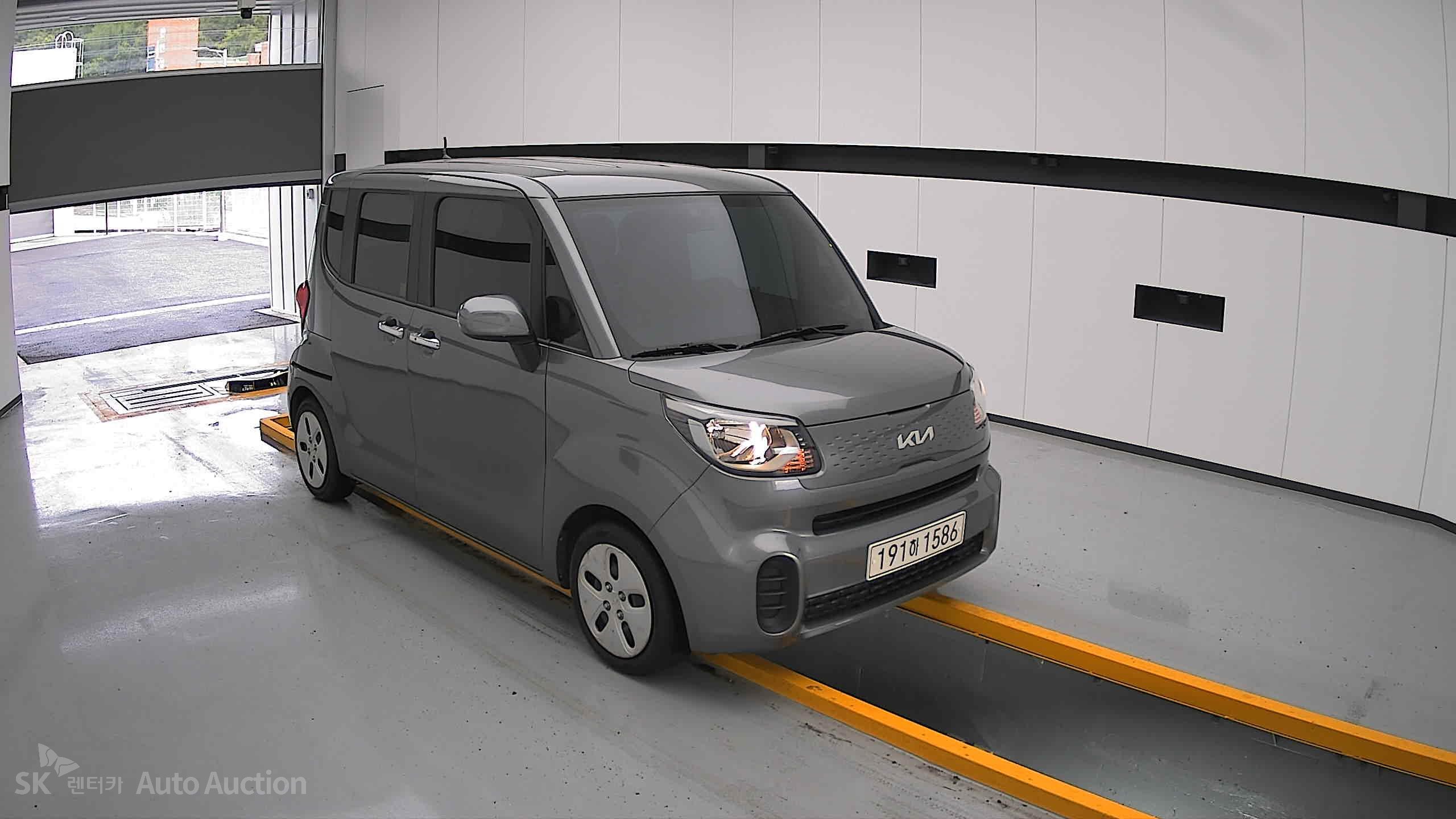 2022 - kia ray