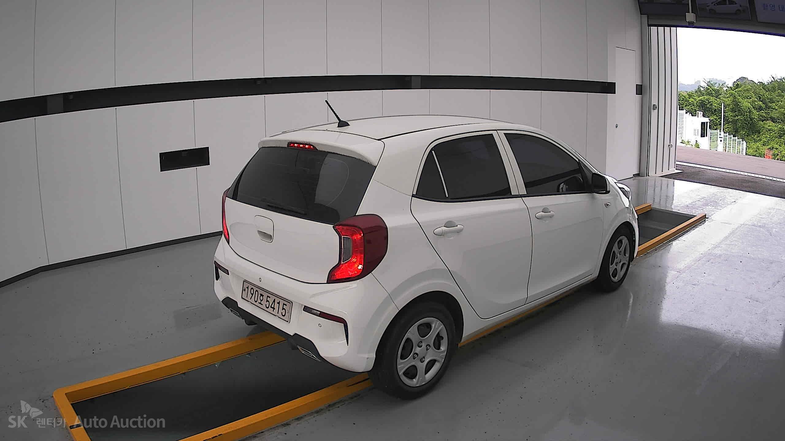 2022 - kia morning