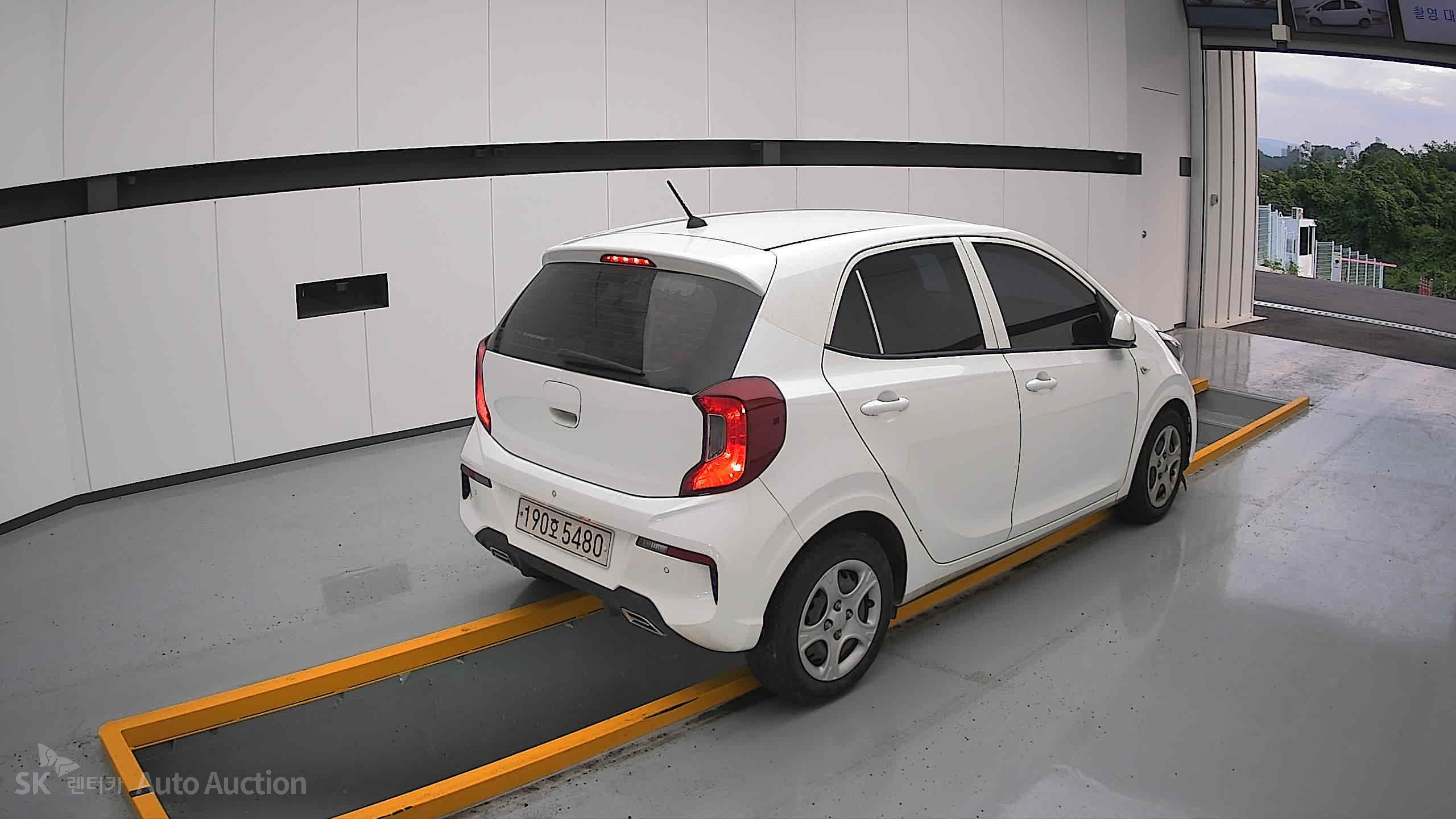 2022 - kia morning