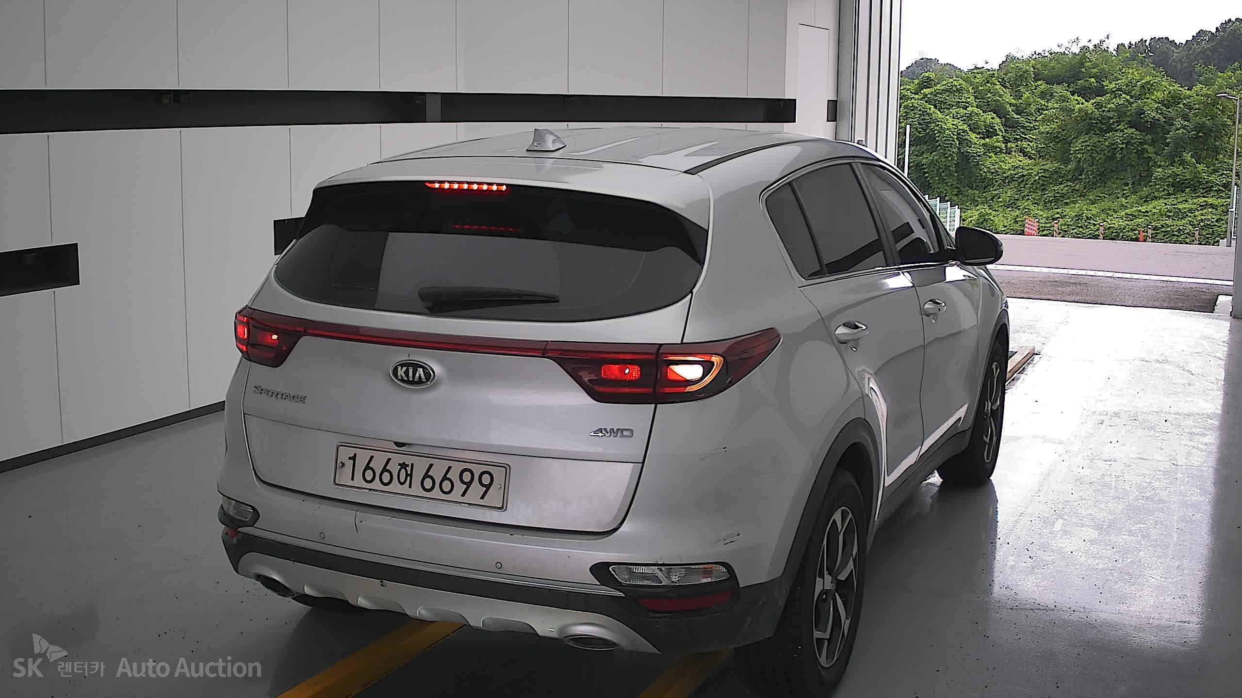 2022 - kia sportage