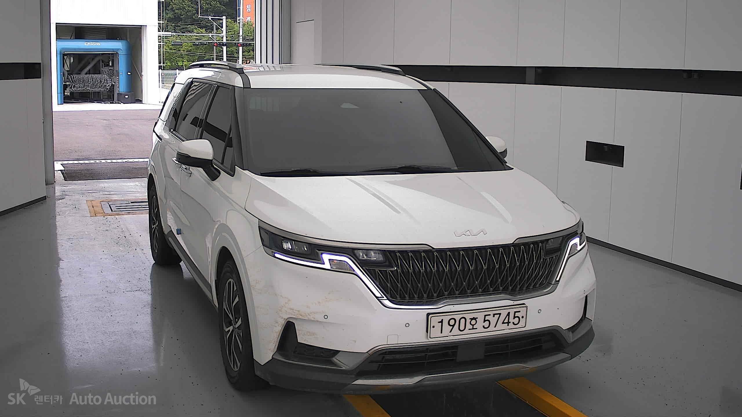 2023 - kia carnival
