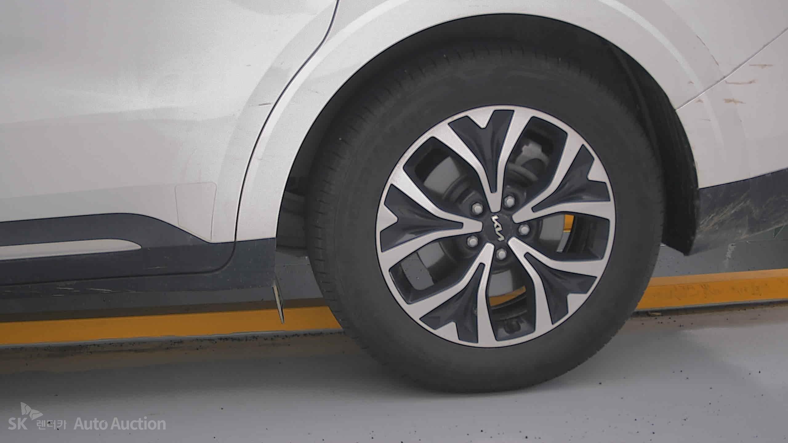 2023 - kia carnival