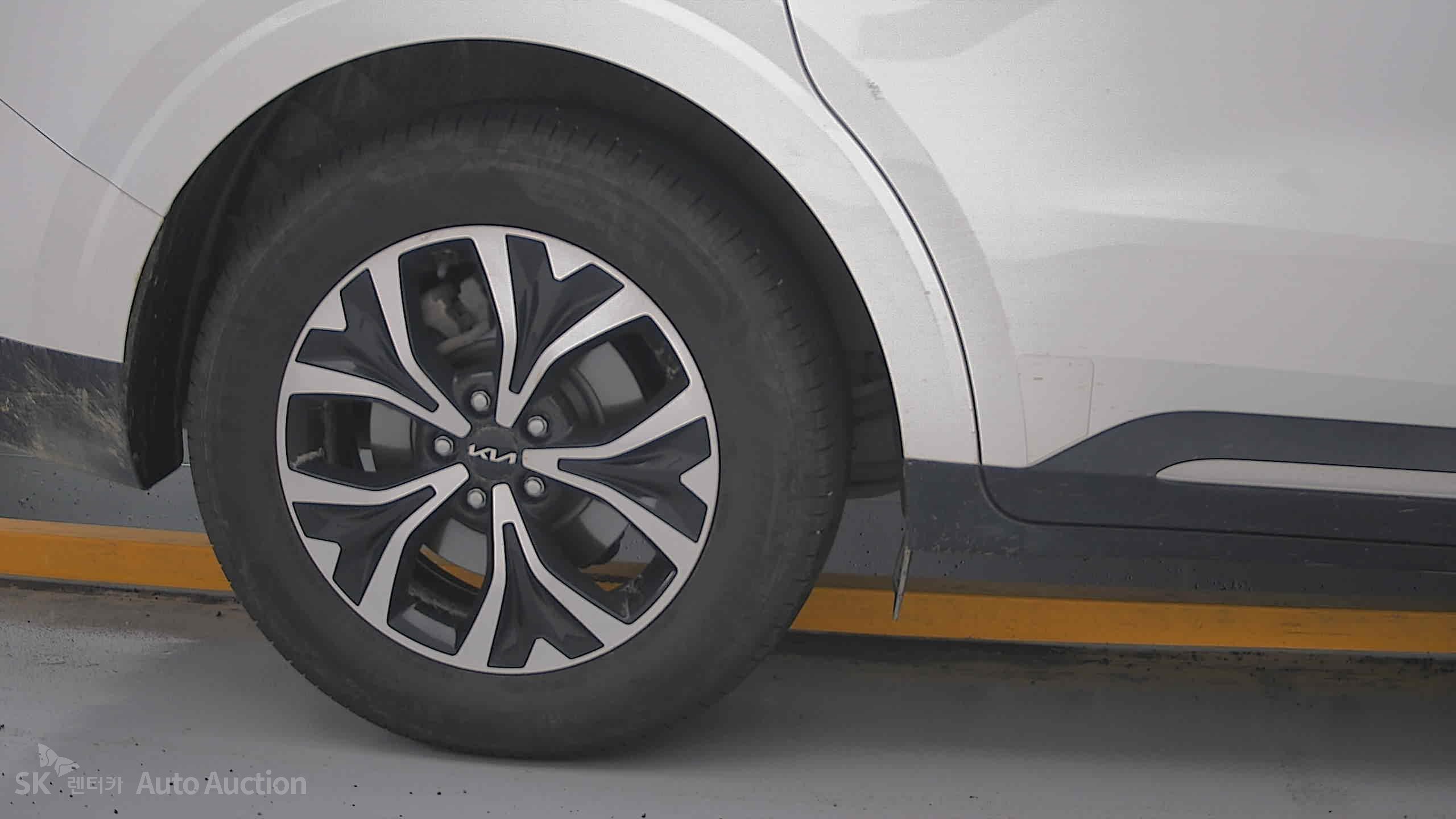 2023 - kia carnival