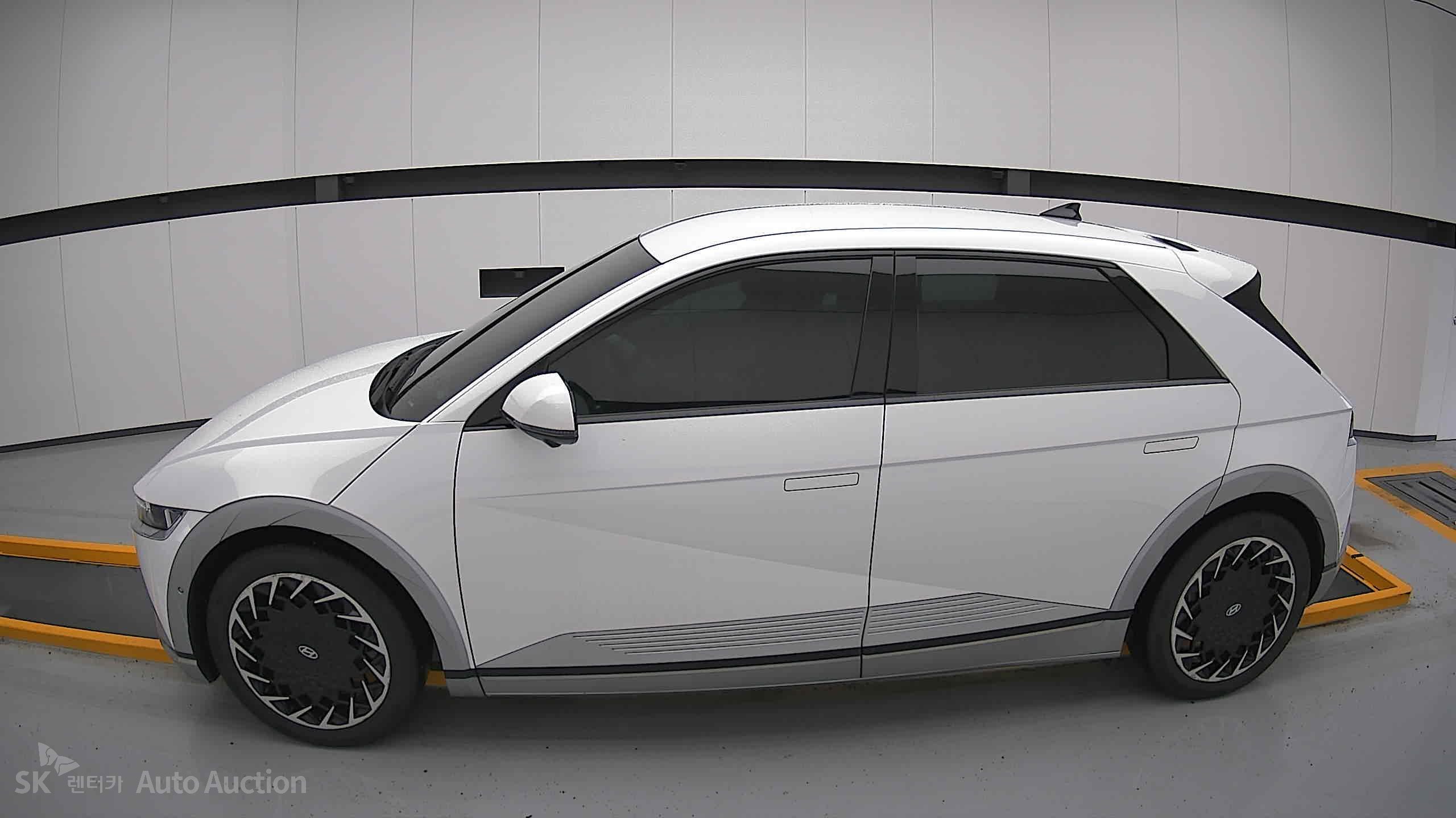 2022 - hyundai ioniq