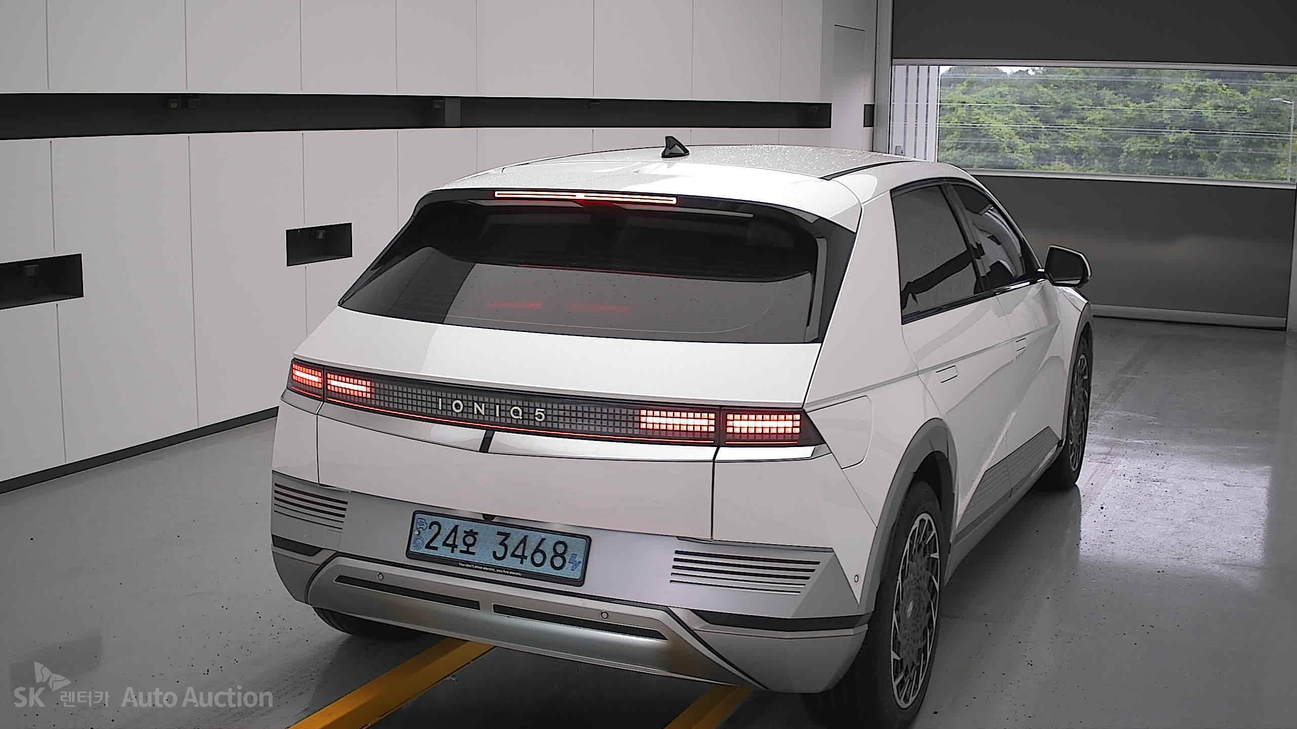 2022 - hyundai ioniq