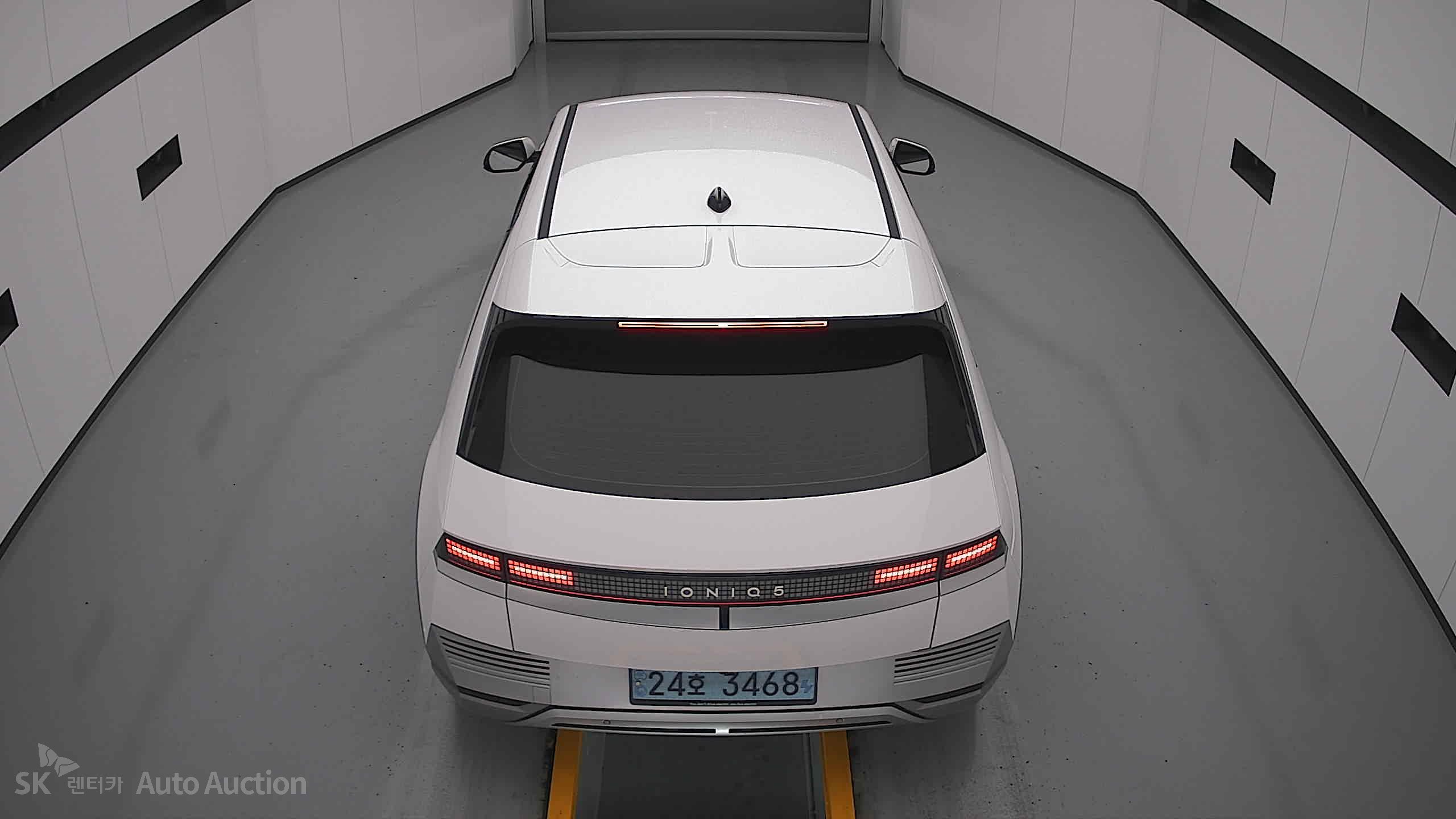 2022 - hyundai ioniq