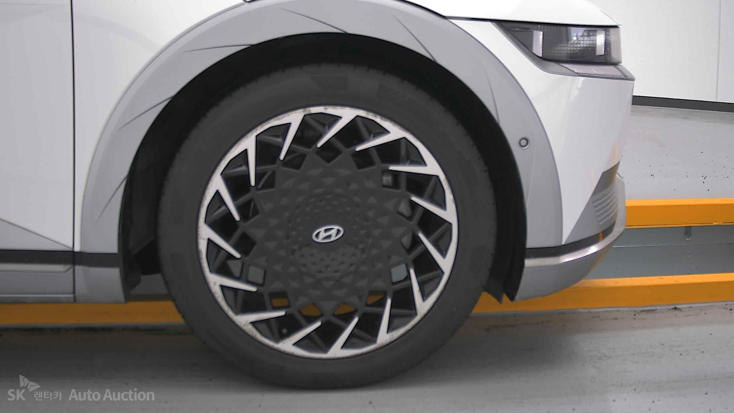 2022 - hyundai ioniq