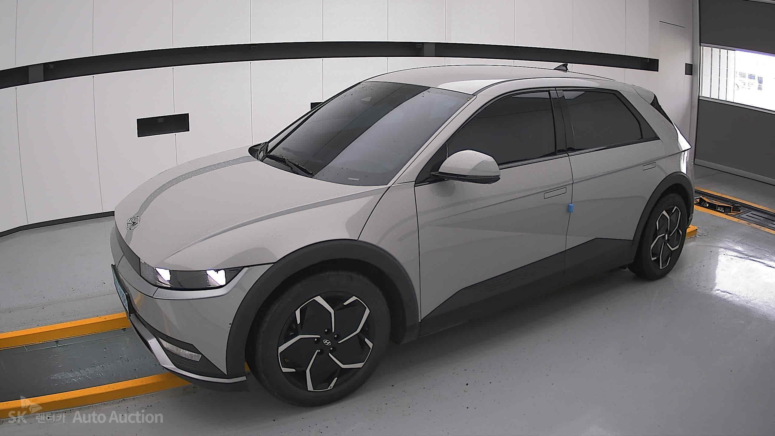 2022 - hyundai ioniq