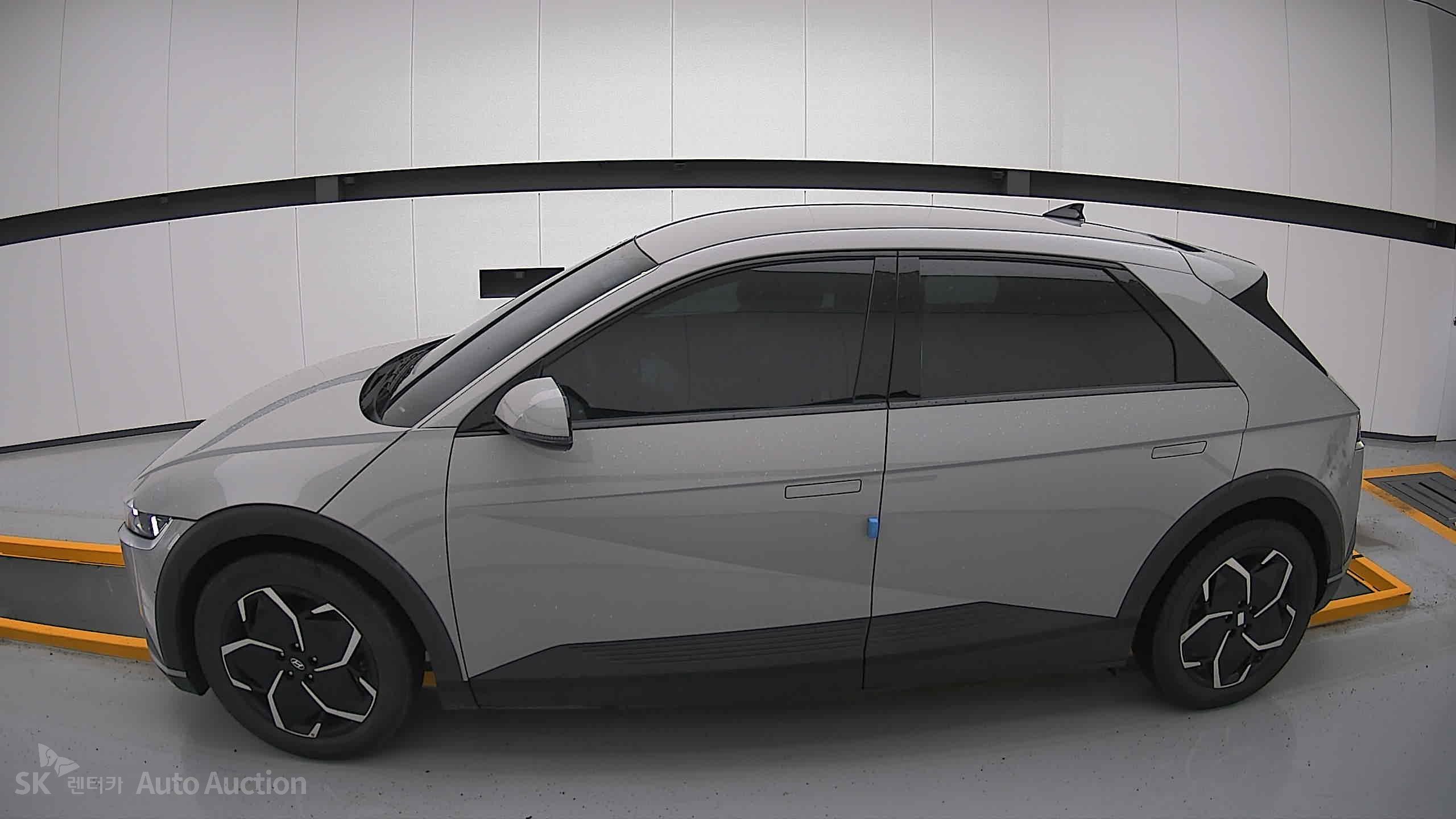 2022 - hyundai ioniq