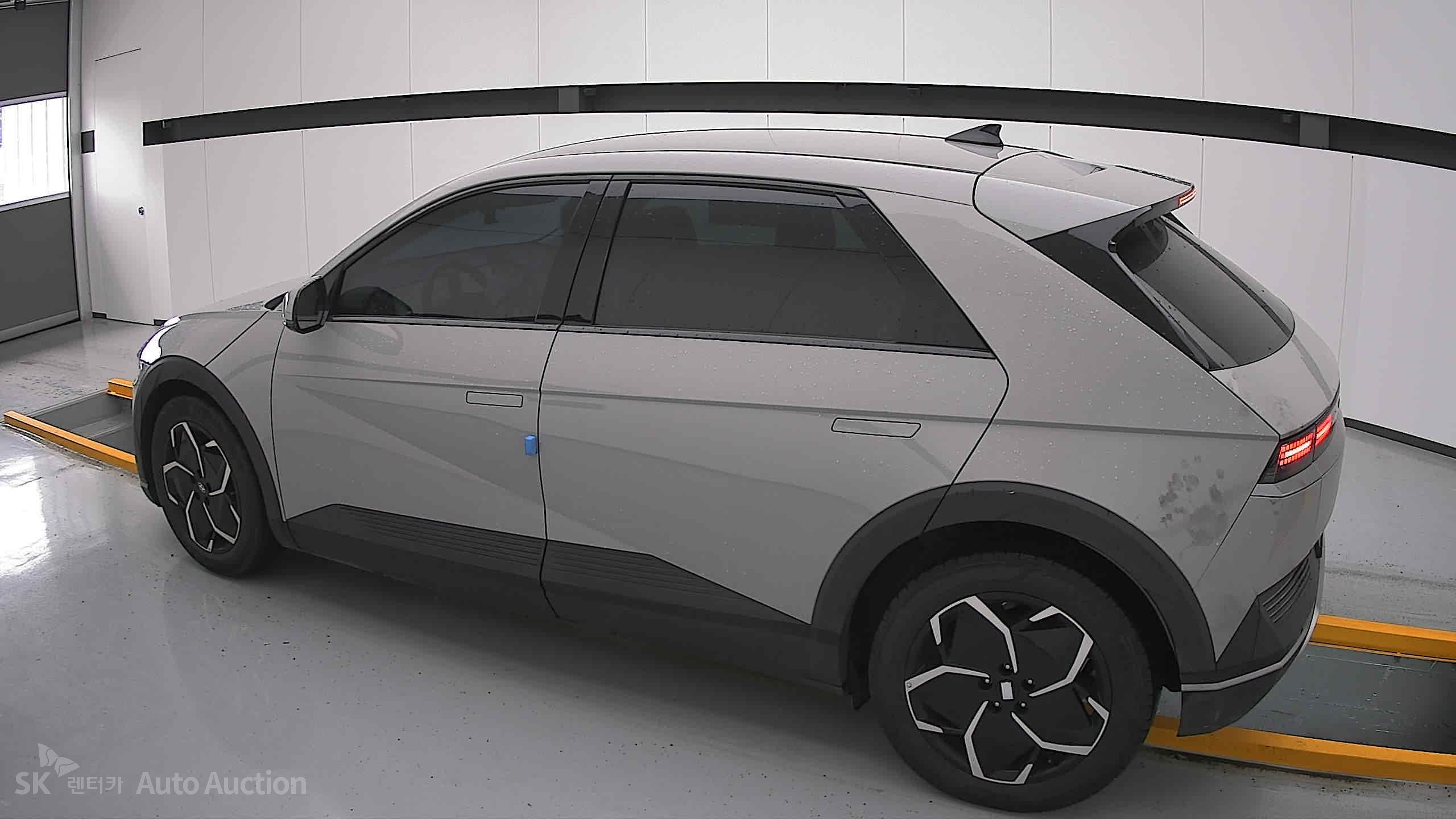 2022 - hyundai ioniq