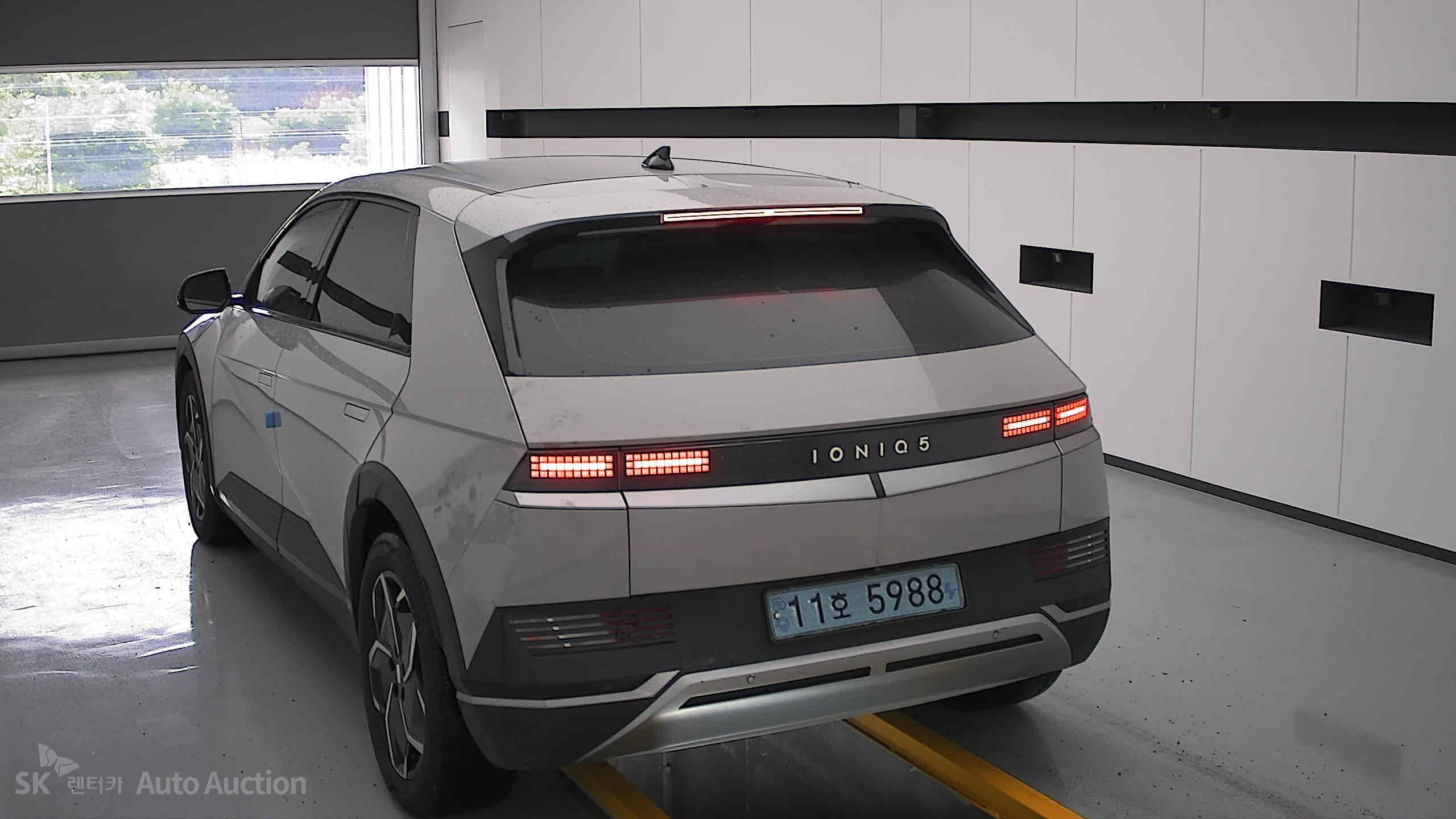 2022 - hyundai ioniq