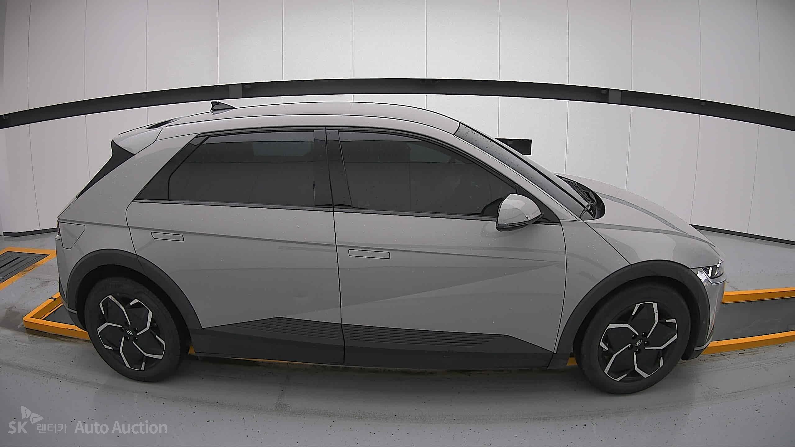 2022 - hyundai ioniq