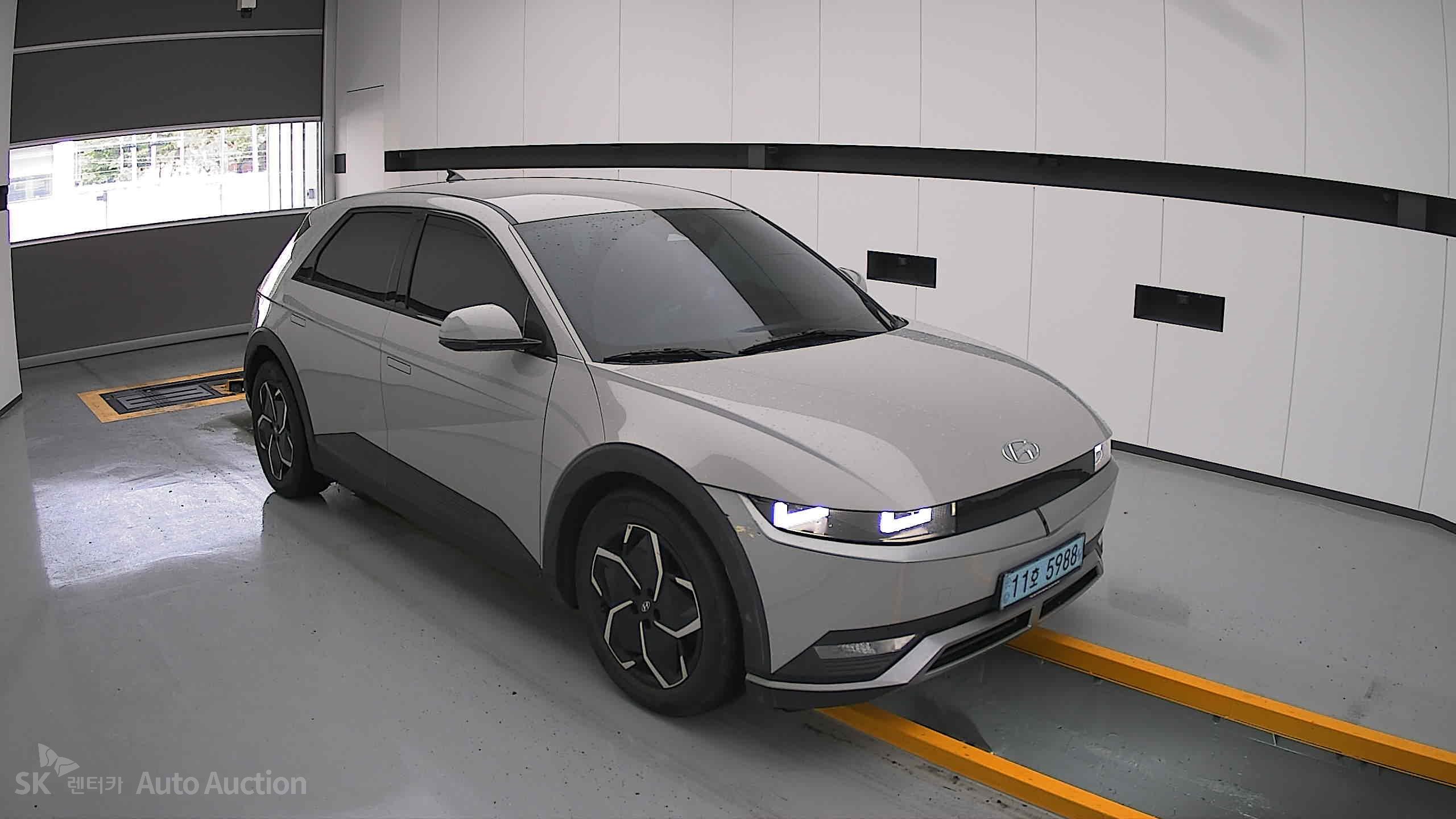 2022 - hyundai ioniq