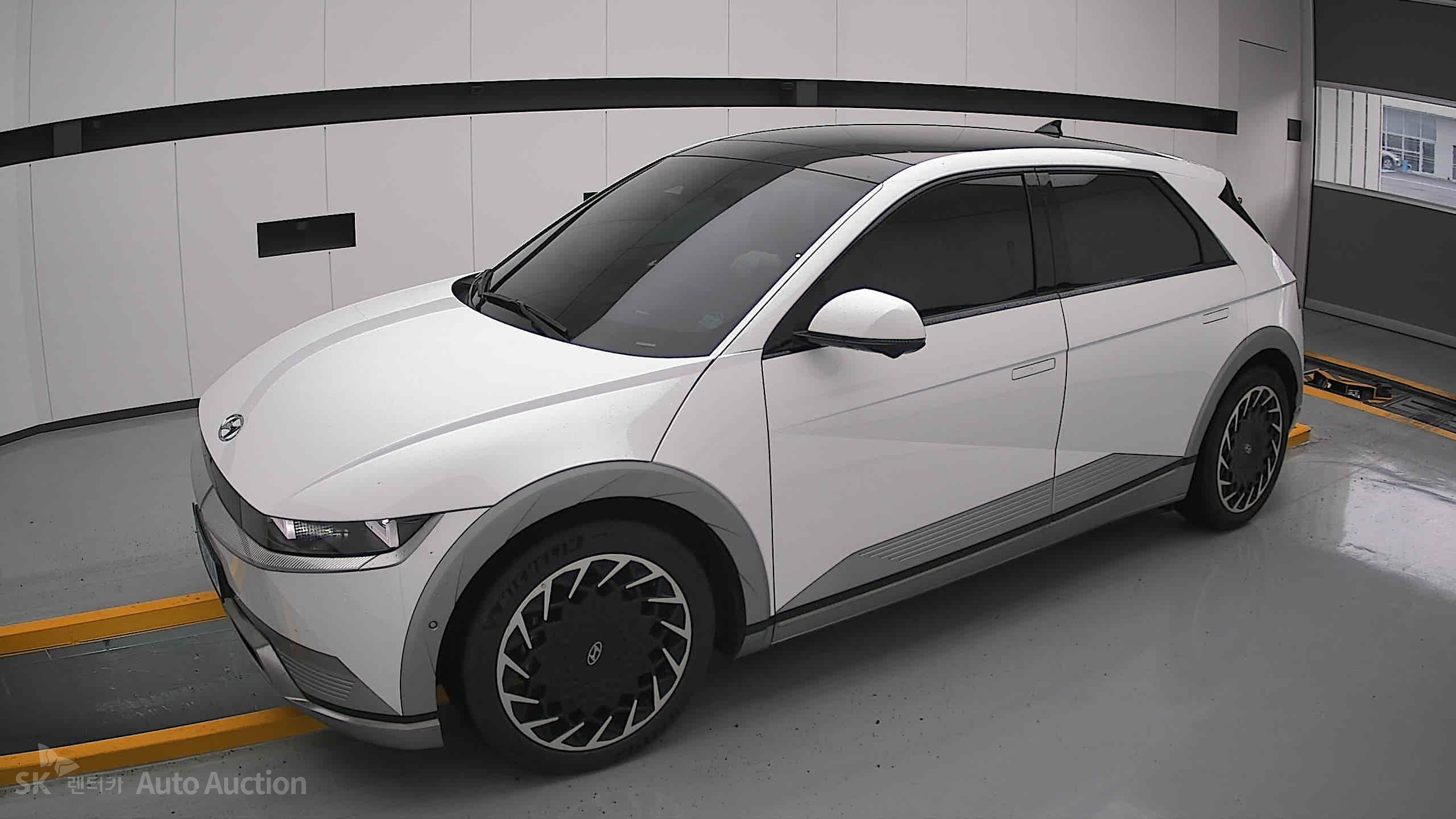 2023 - hyundai ioniq