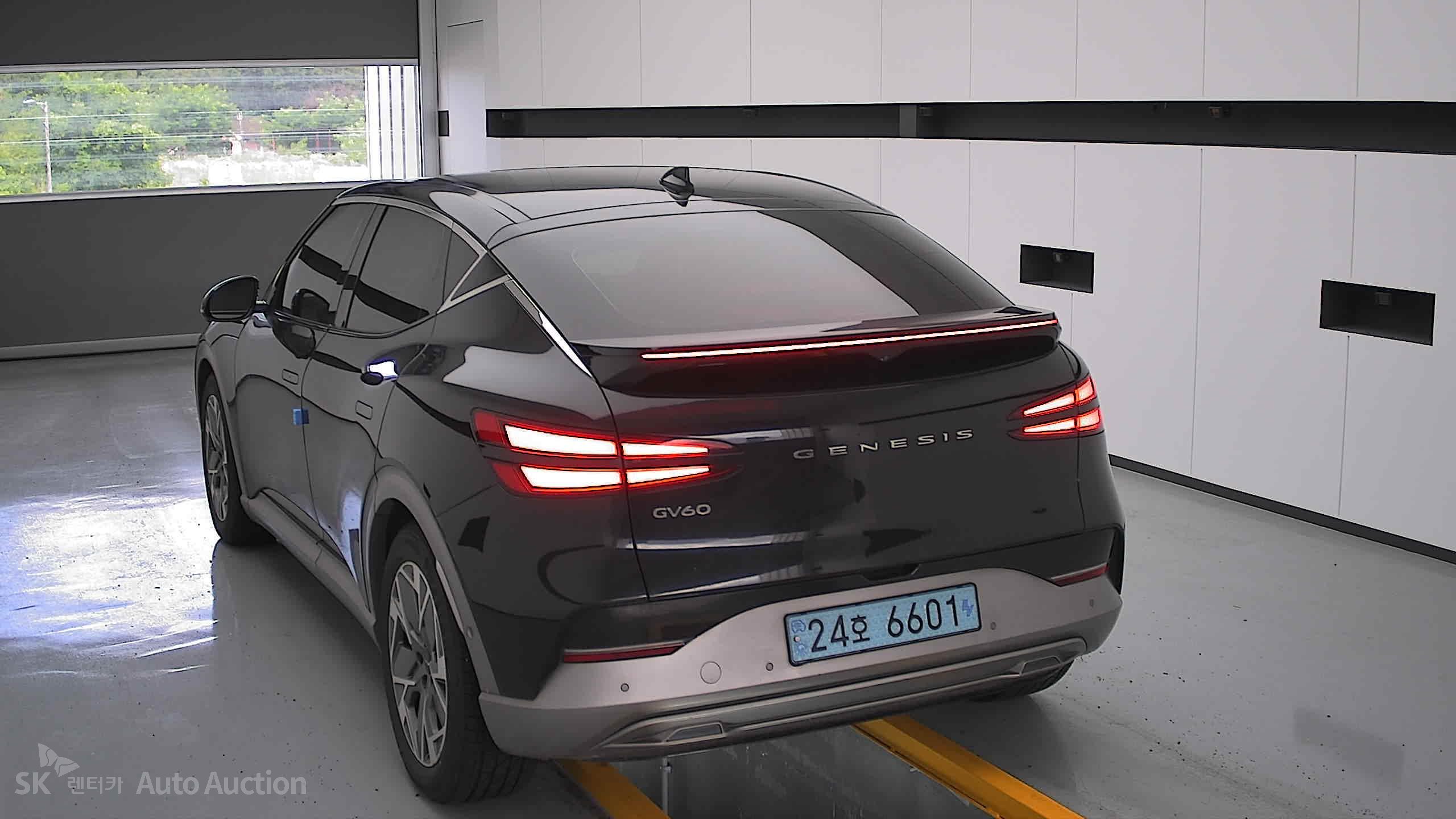 2022 - genesis gv60